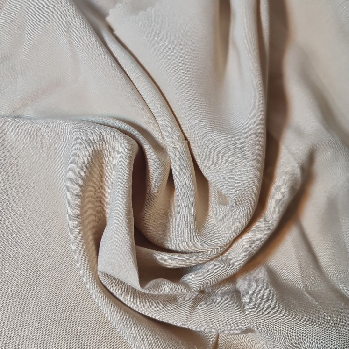 BUTTER MILK PLAIN VISCOSE CHALLIS FABRIC SOFT NON STRETCH DRESS CRAFT MATERIAL 58" BY METER