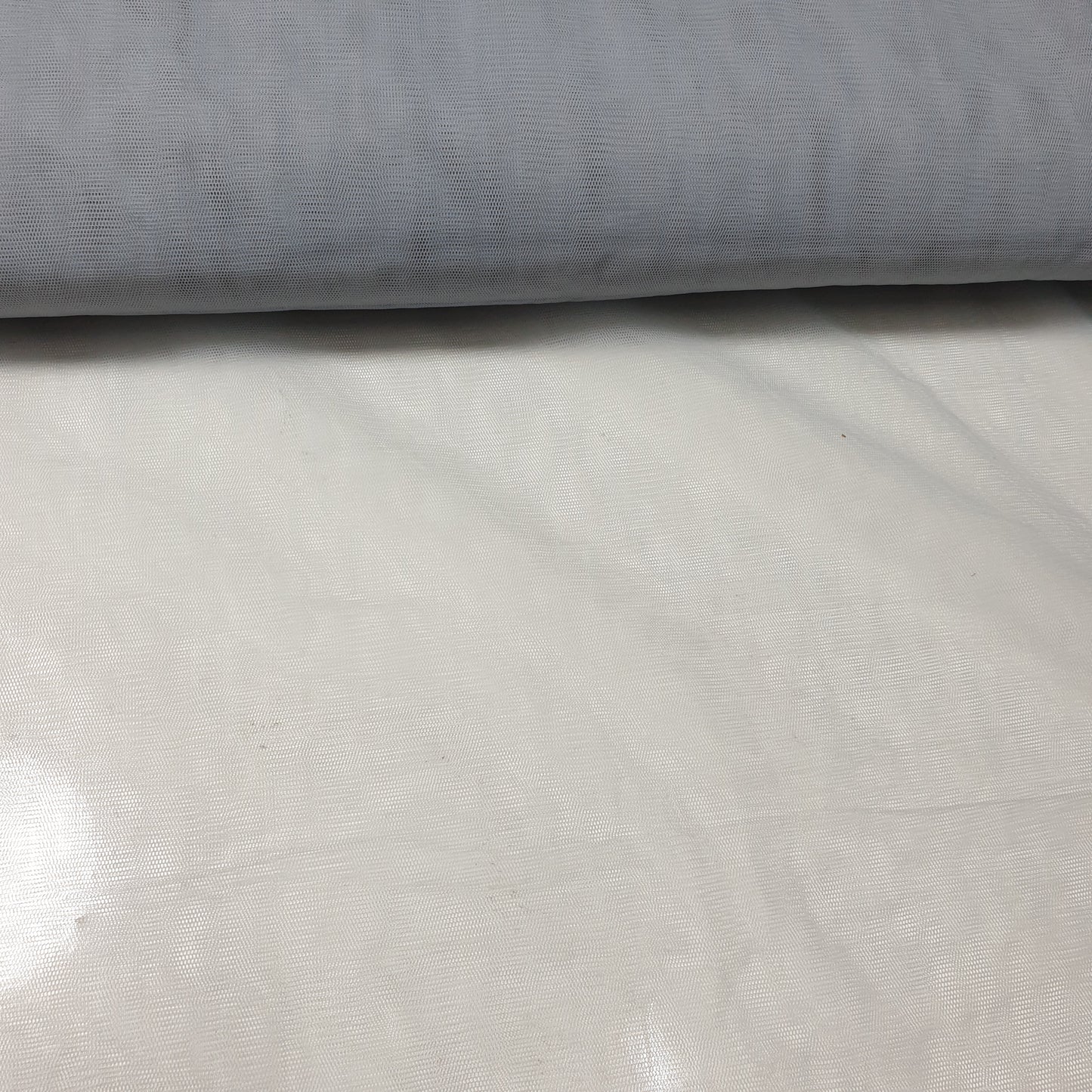 Silber Premium weicher schlichter transparenter Tüllnetzstoff Tutu Feenschleier Braut 58" Meterware
