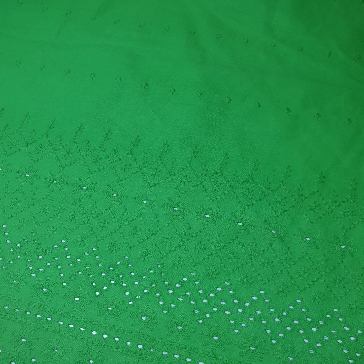 Green 100% Cotton Voile Floral Embroidery Fabric Broderie Anglaise Dress Craft Material 44" By the Meter