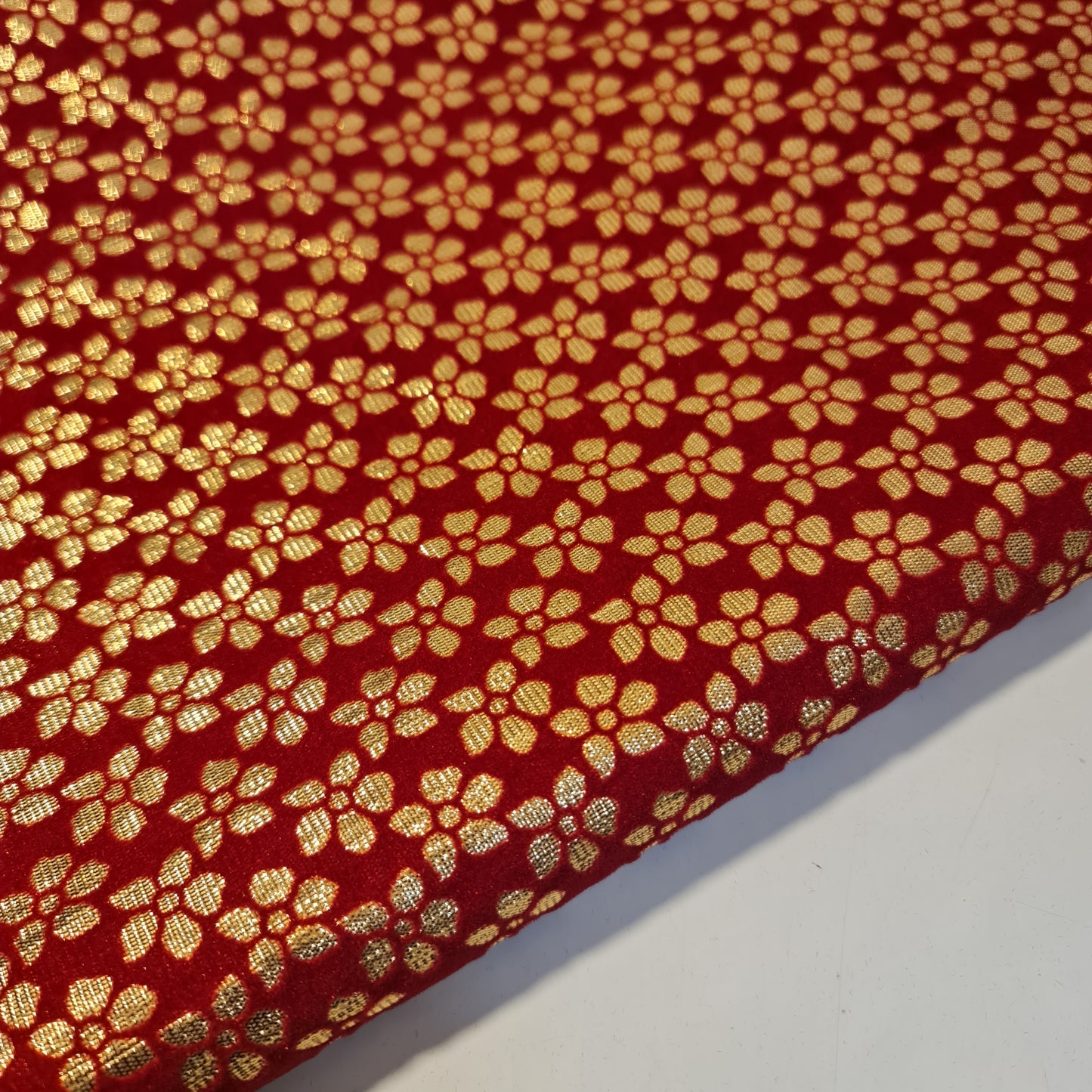 Deep Red Gold Glitter Foil Lame Material Emboss Velvet Floral Flock Décor Craft Dress Fabric 44" By Meter
