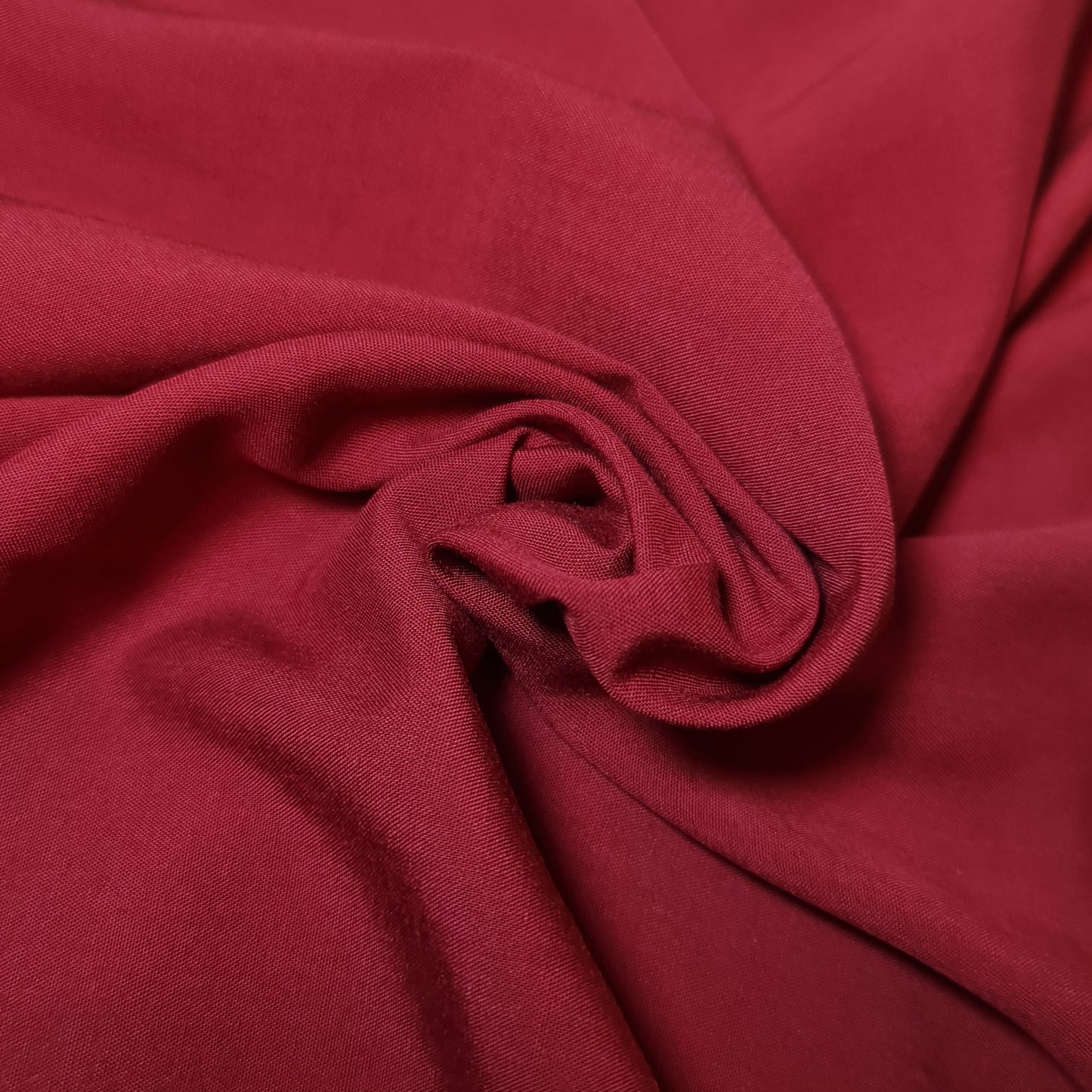 MAROON PLAIN VISCOSE CHALLIS FABRIC SOFT NON STRETCH DRESS CRAFT MATERIAL 58" BY METER