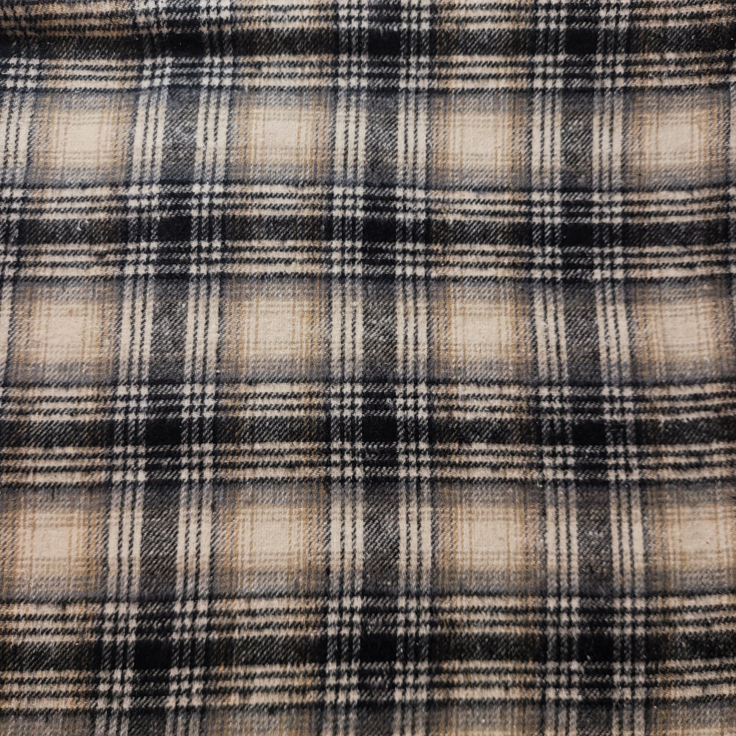 Eleganter 100 % gebürsteter Baumwollflanell: Tartan Winceyette Craft Kleiderstoff – 58 Zoll breit (beigefarbenes Gürtelkaro)