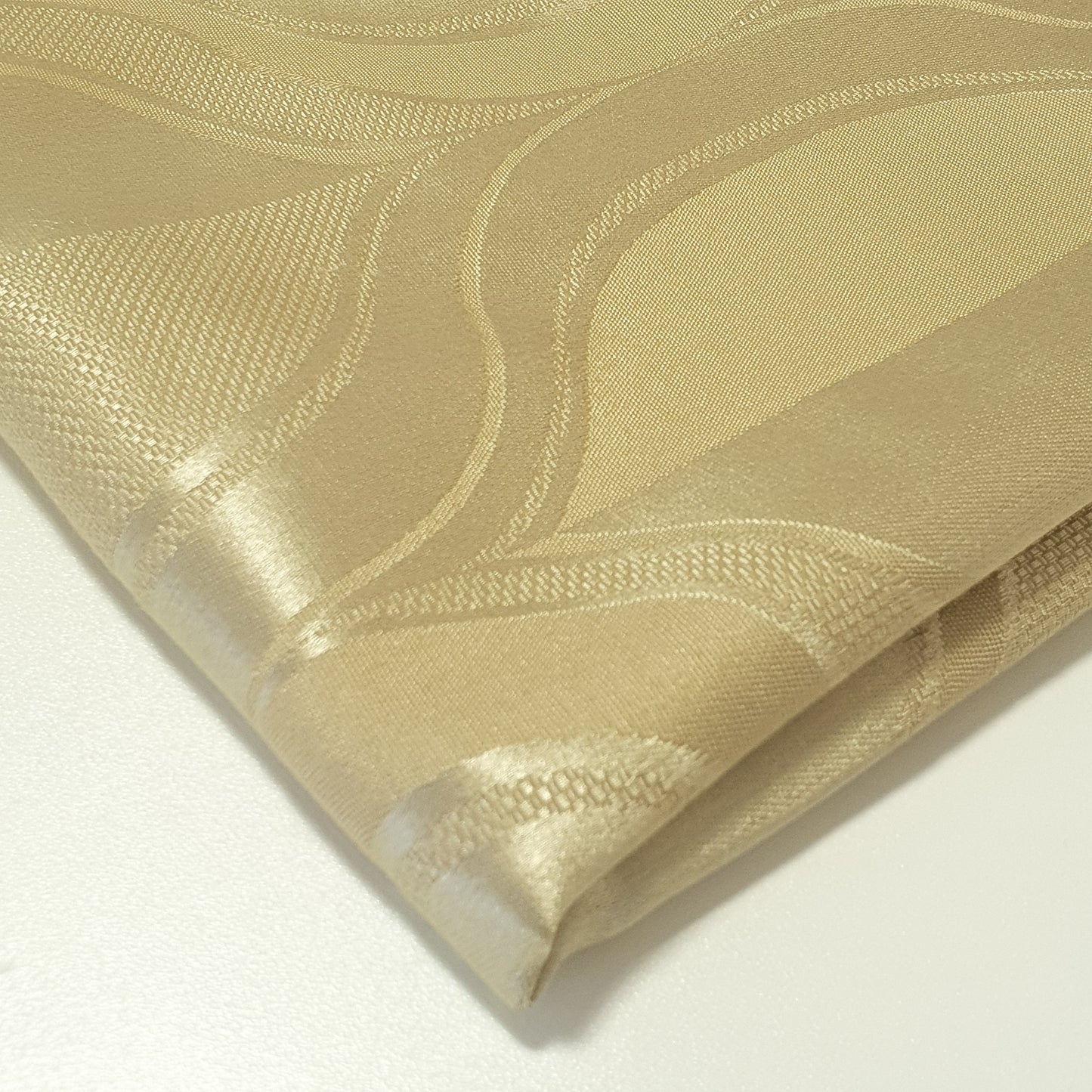Luxuriöser Satin-Jacquard-Polsterstoff mit Blumenmuster – 58" für Vorhänge und Schneiderei (Gold Curve)