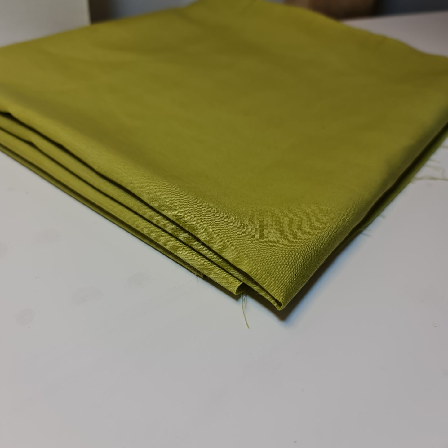 Olive Green 44" Wide Premium Quality Polycotton Plain Dyed fabric Lining Dressmaking Draping Decoration Material Fabric