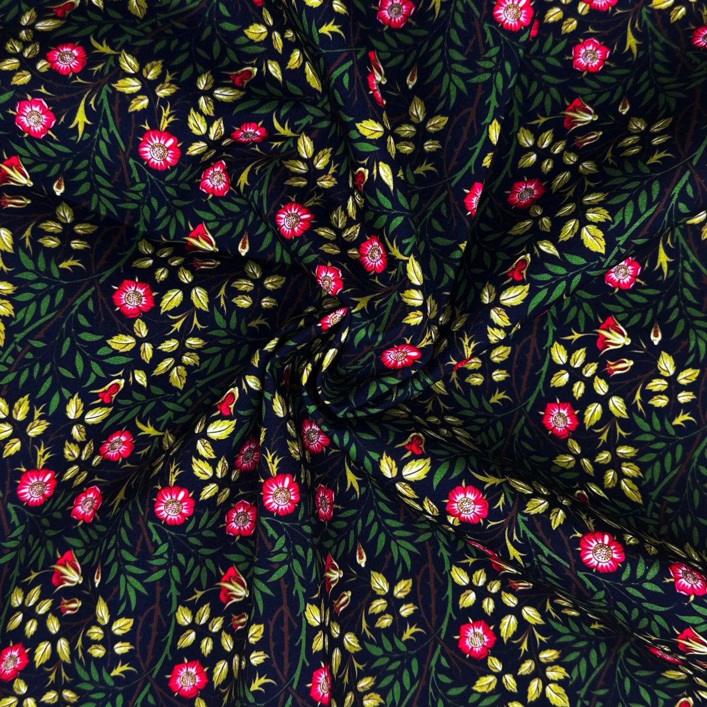 Polycotton Digital Print Fabric | 80% Polyester 20% Cotton 45" (115cm) Wide Lightweight Printed Fabric – Sold by the Meter – Sweet Briar Ebony (PCD006)
