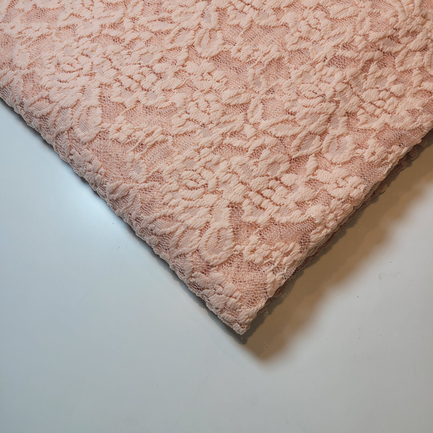 Pfirsichfarbener Spitzenstoff mit Blumenmuster für Brautkleider, Polyester-Netz- und Elastan-Mischgewebe, 147,3 cm Meterware (Kopie)