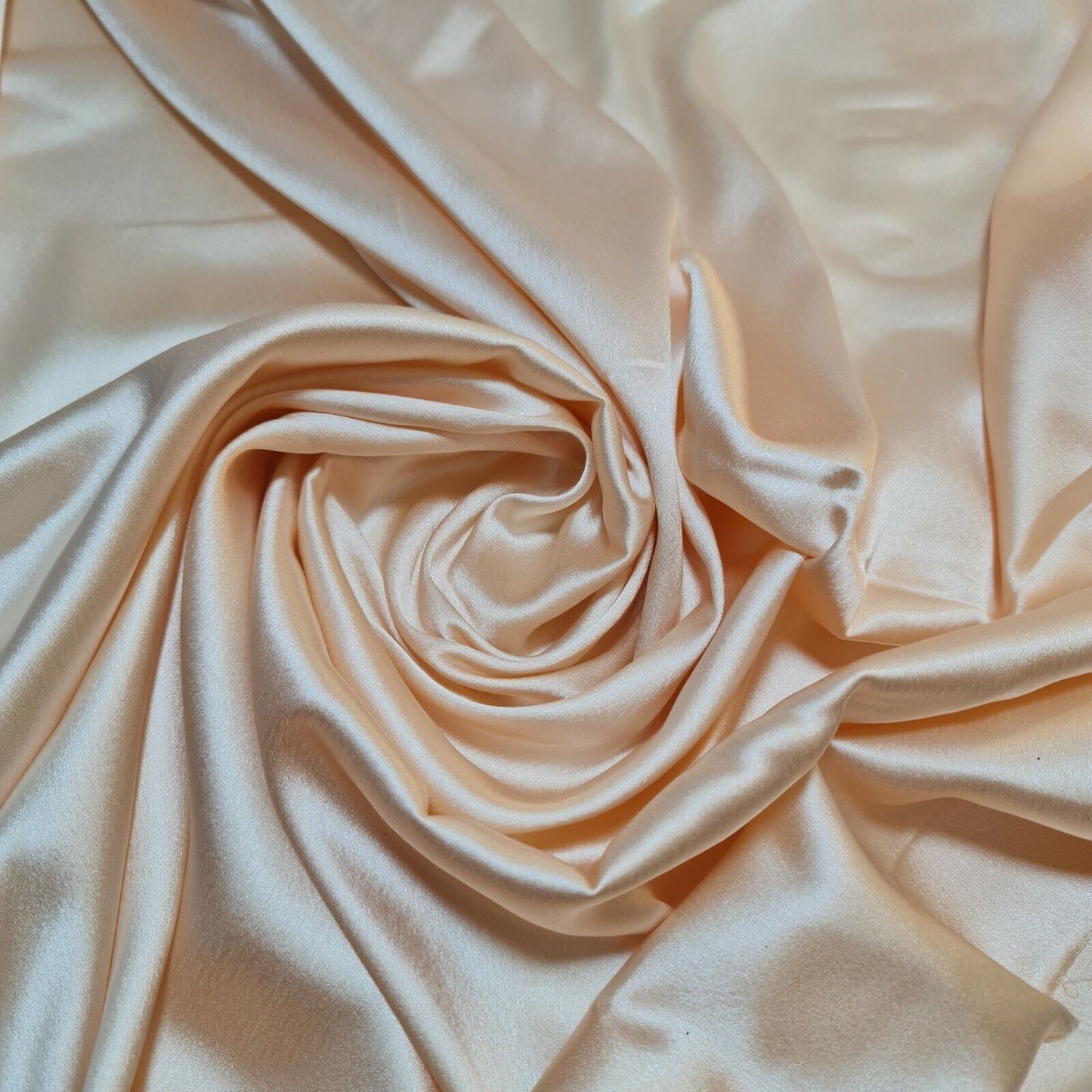 Luxuriöser, glänzender Charmeuse-Seidensatin-Polyesterstoff für Brautkleider, 147,3 cm (SILBER-6)
