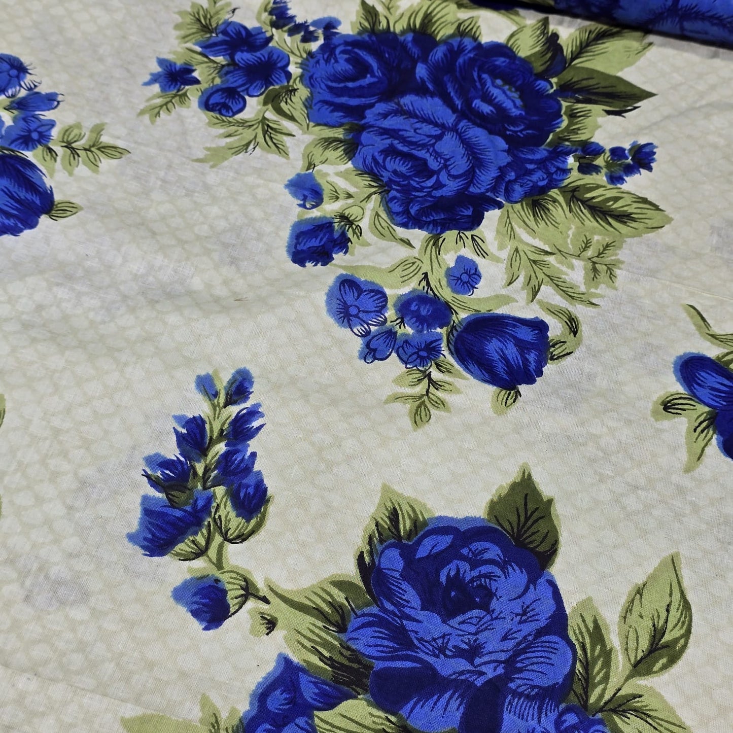 Beige Floral Print 100% Cotton Lawn Fabric Craft Quilting Patchwork Material By Meter 44"