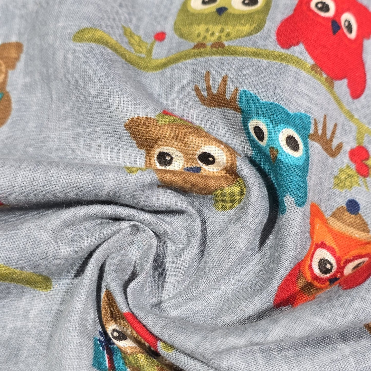 Grey Owls 100% Cotton Lawn Fabric Craft Quilting Patchwork Material By Meter 44"