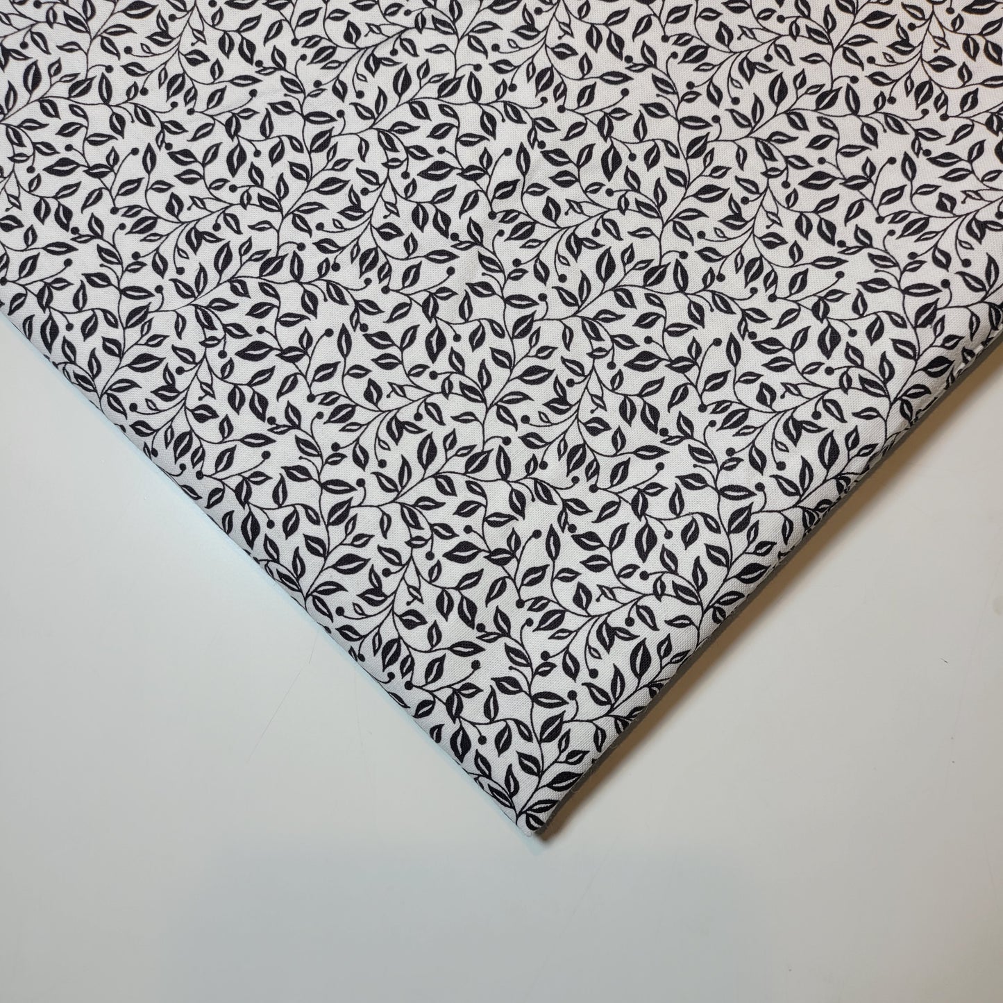 White Tangled Floral Soft 100% Cotton Floral Fabric for Kids’ Sewing and Quilting – 44" Wide, Perfect for Dresses and Crafts