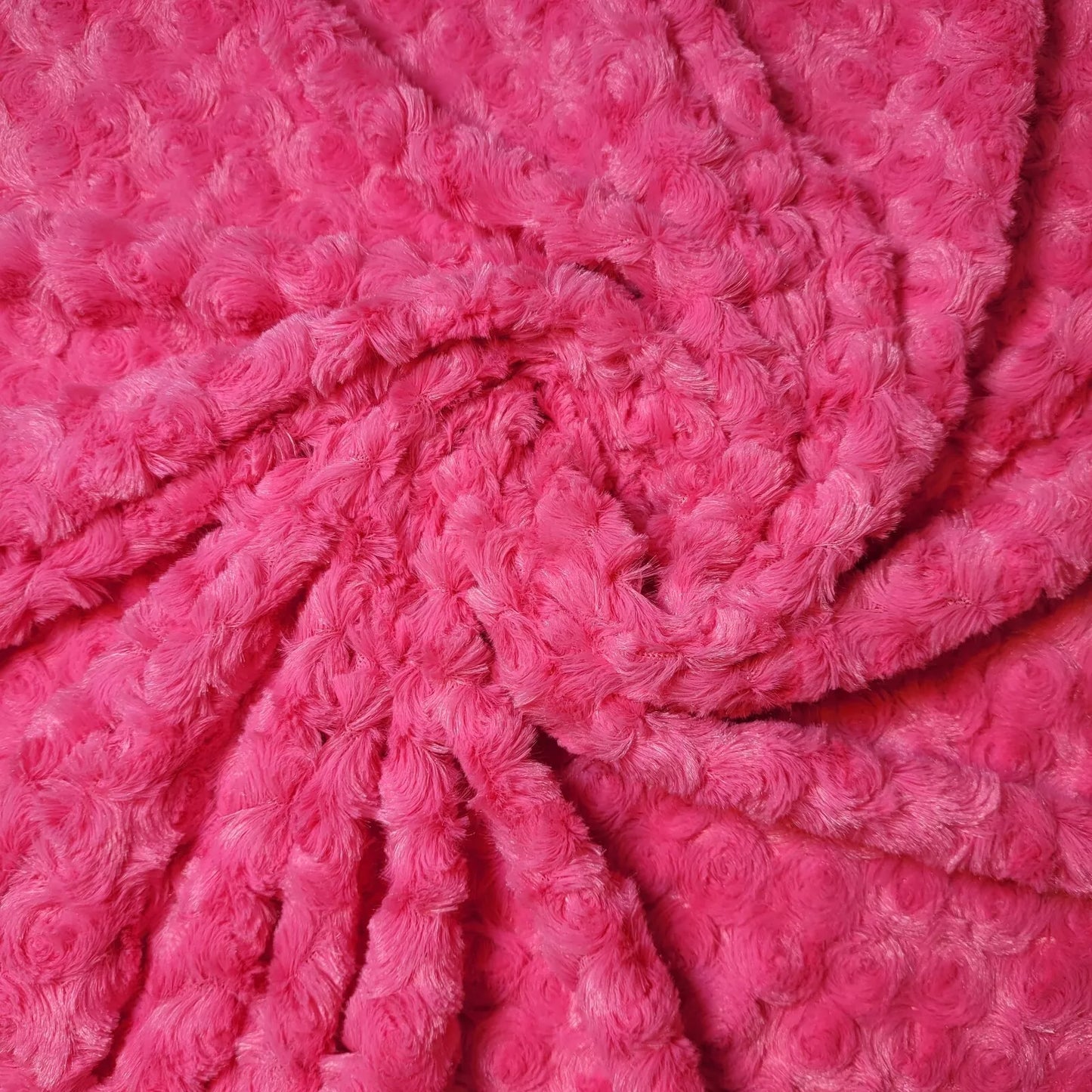Cerise Rose Faux Fur Fabric Luxury Handle Short Pile Furry Soft Cuddly Material 58"
