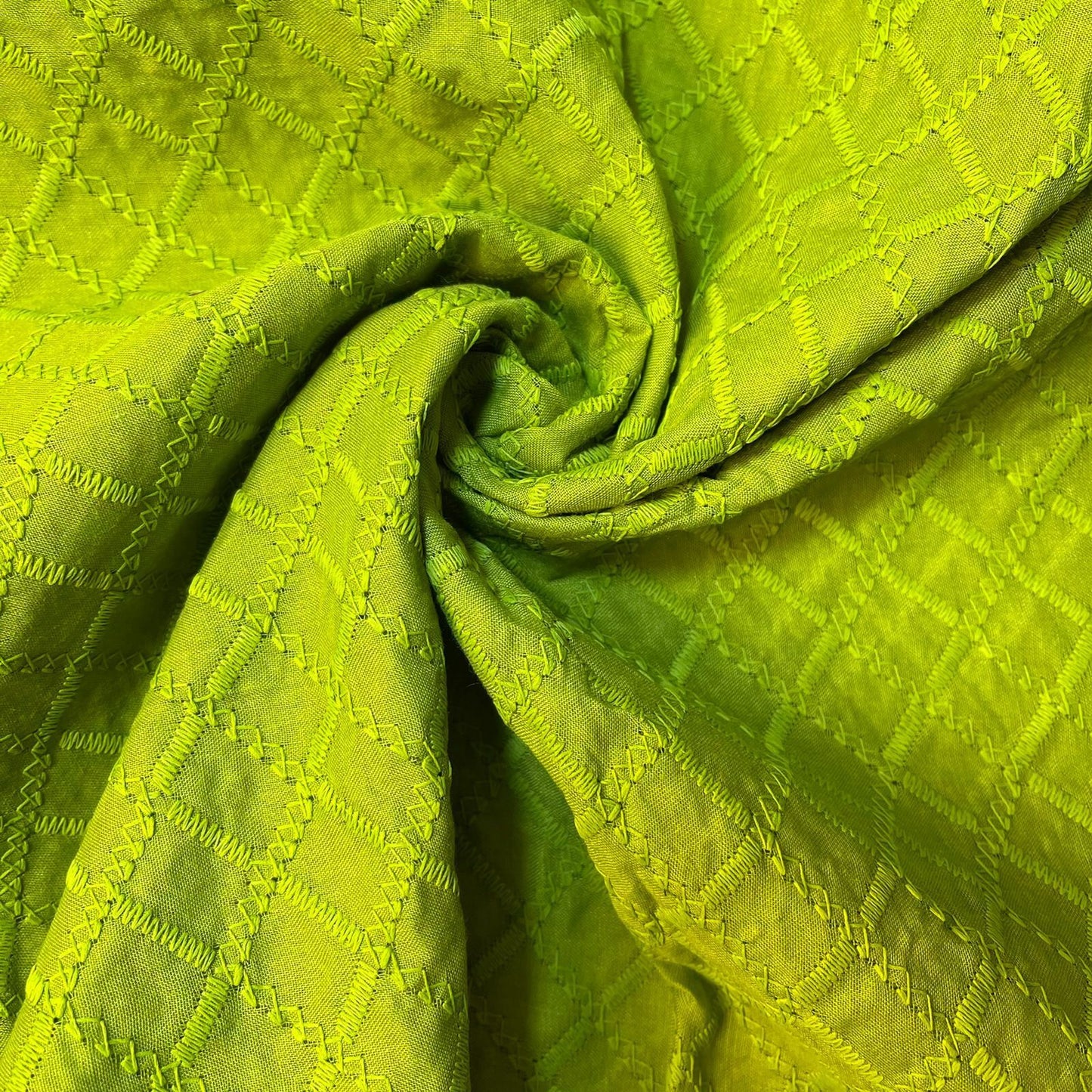 100% Cotton Lawn Broderie Anglaise Embroidery Schiffli Dress Craft Fabric 44" By the Meter