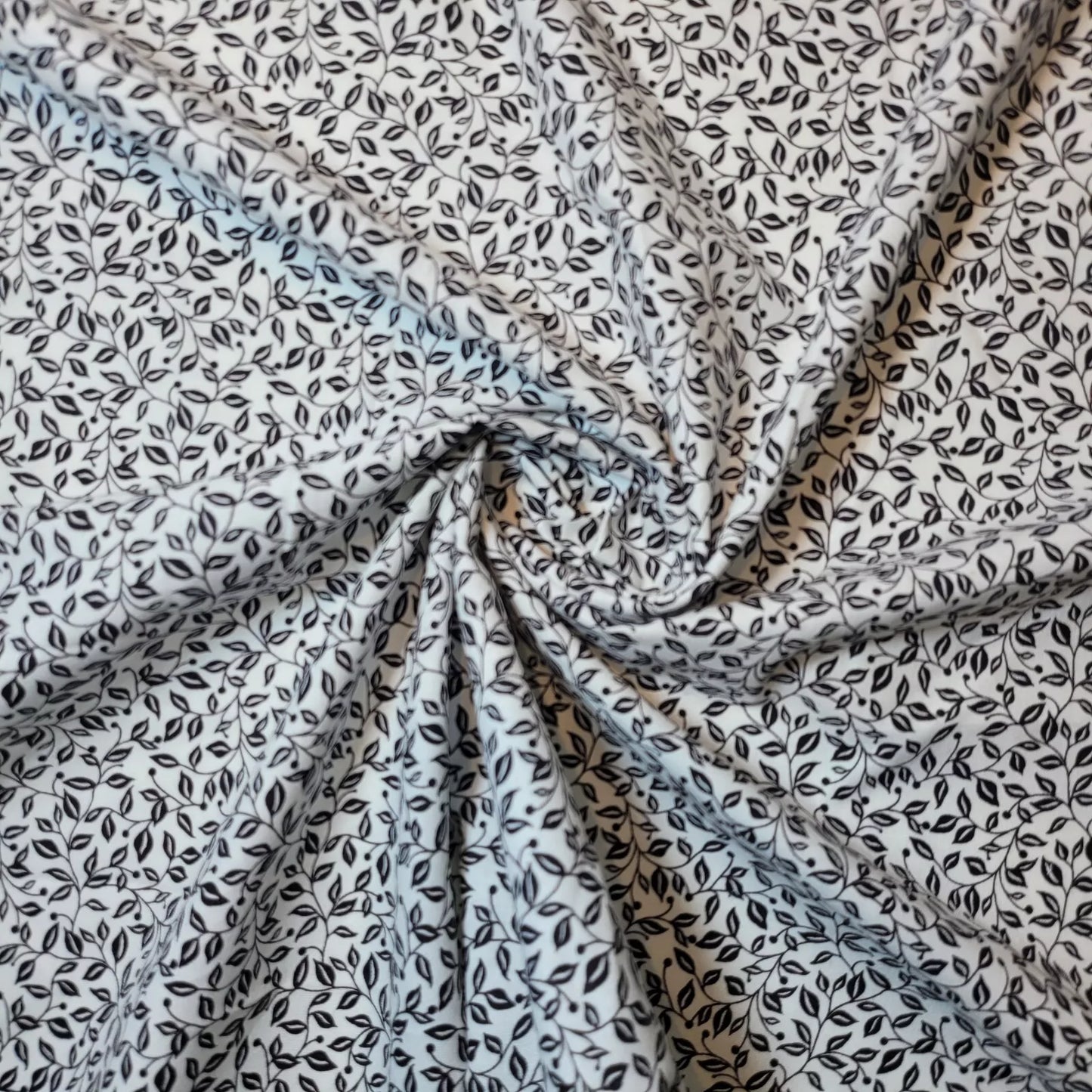 Quilting Cotton Fabric Floral Dress Craft Costume Patchwork Material 44" Meter