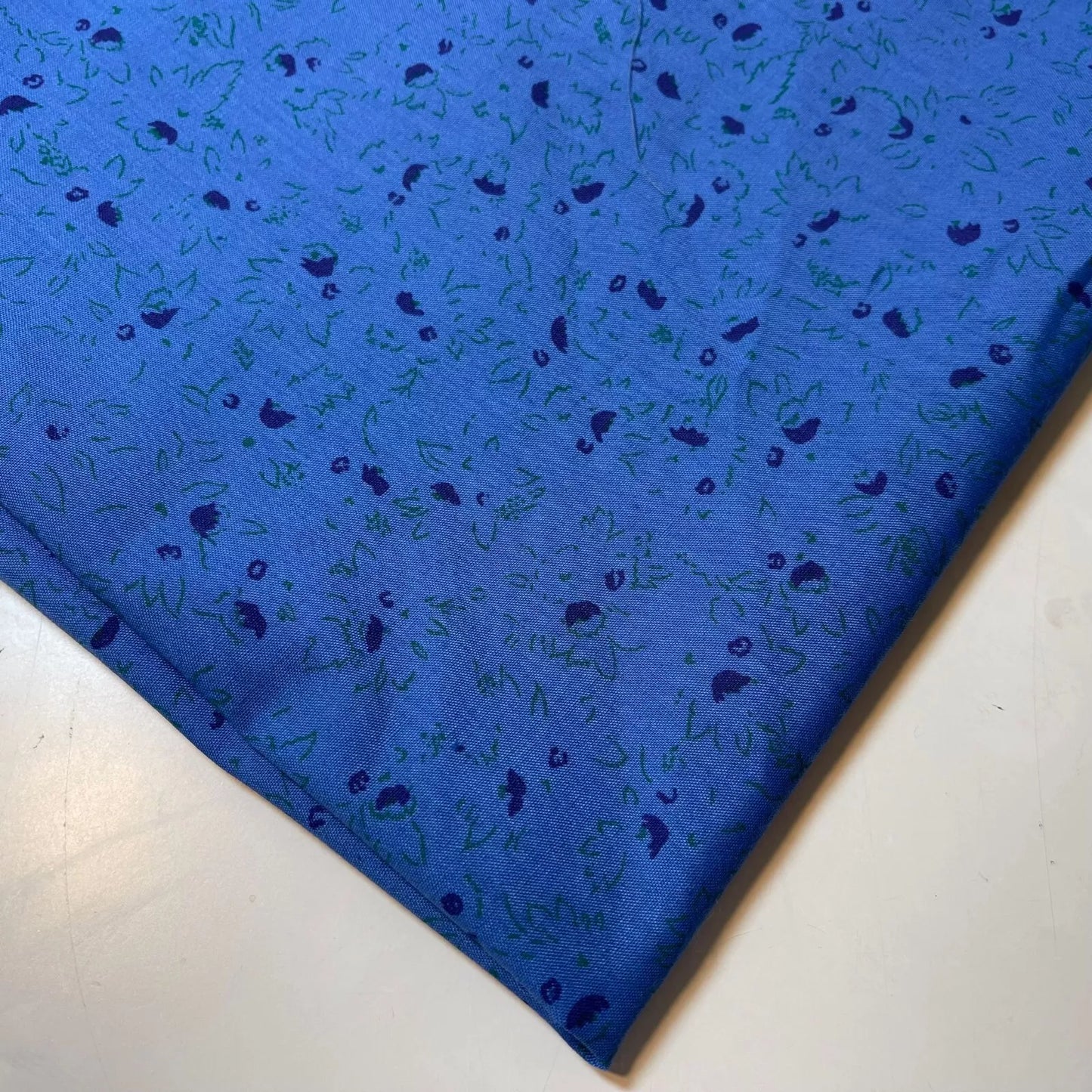 Blue Wild Floral 100% Cotton Vintage Material Novelty Floral Dress Craft Quilting Fabric 44"
