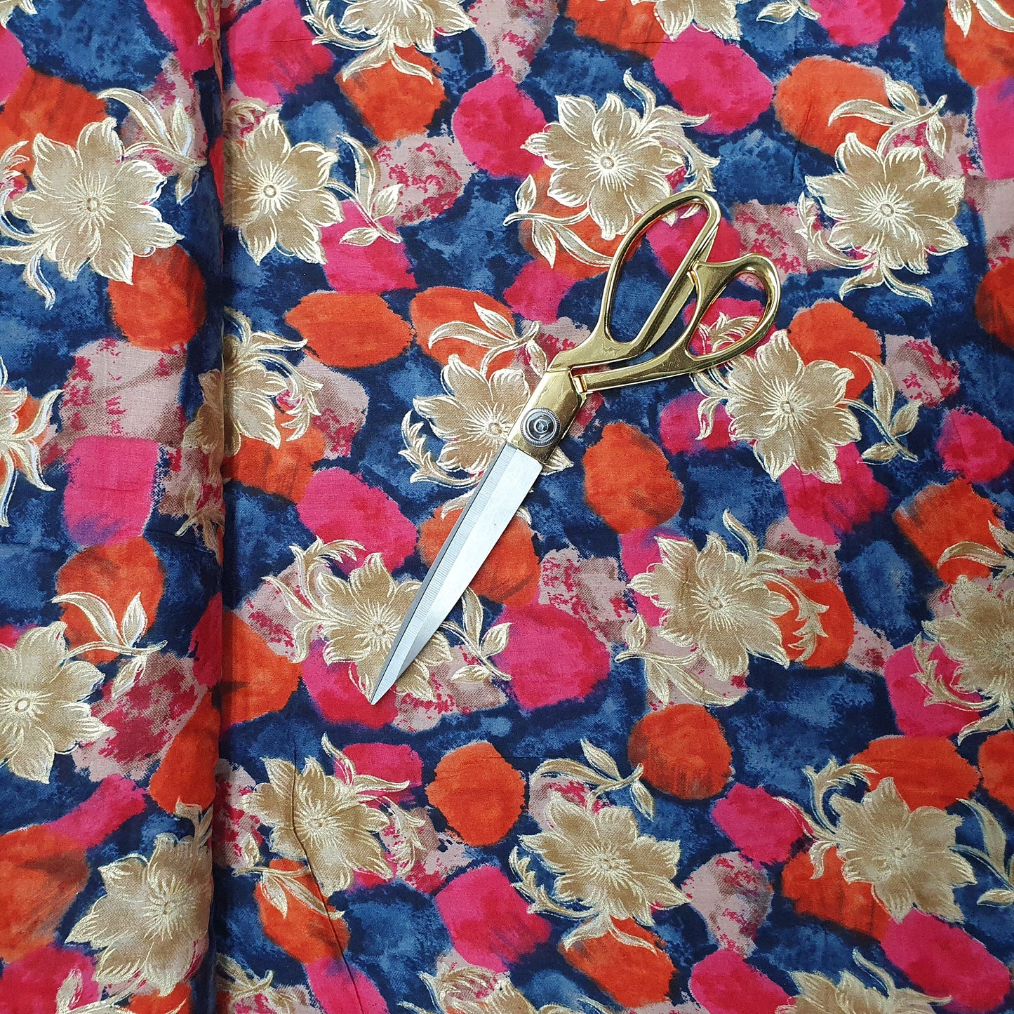 Textile Station Design 24 44" breit, 100 % weicher Baumwollstoff mit indischem Druck, zum Schneidern und Basteln