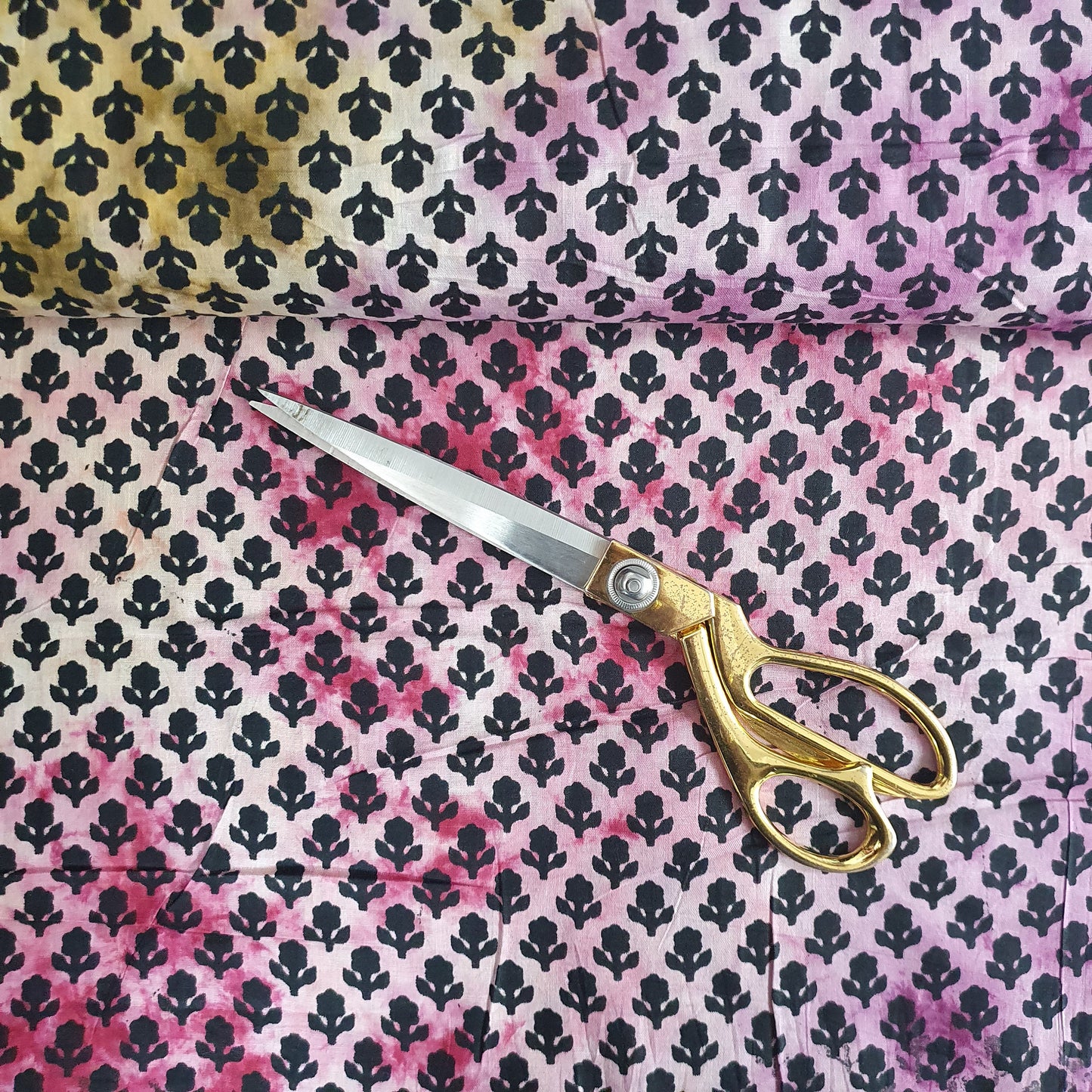 Textile Station Design 31 44" breit, 100 % weicher Baumwollstoff mit indischem Druck, zum Schneidern und Basteln