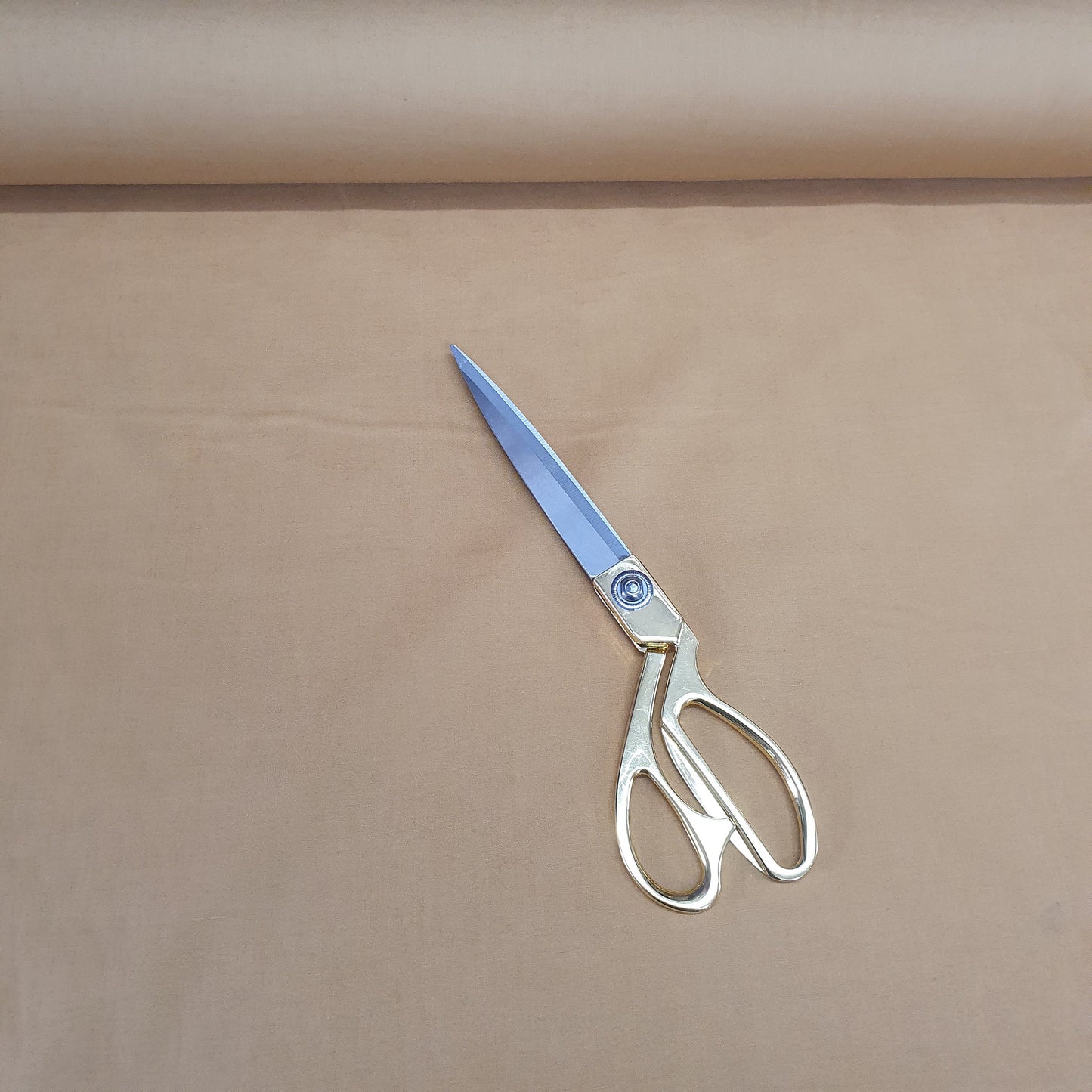 Textile Station, Dunkelgold-Khaki, 111,8 cm breit, hochwertiger Polycotton-Stoff, unifarben, Futterstoff, Schneiderstoff, Drapierungsstoff, Dekorationsstoff