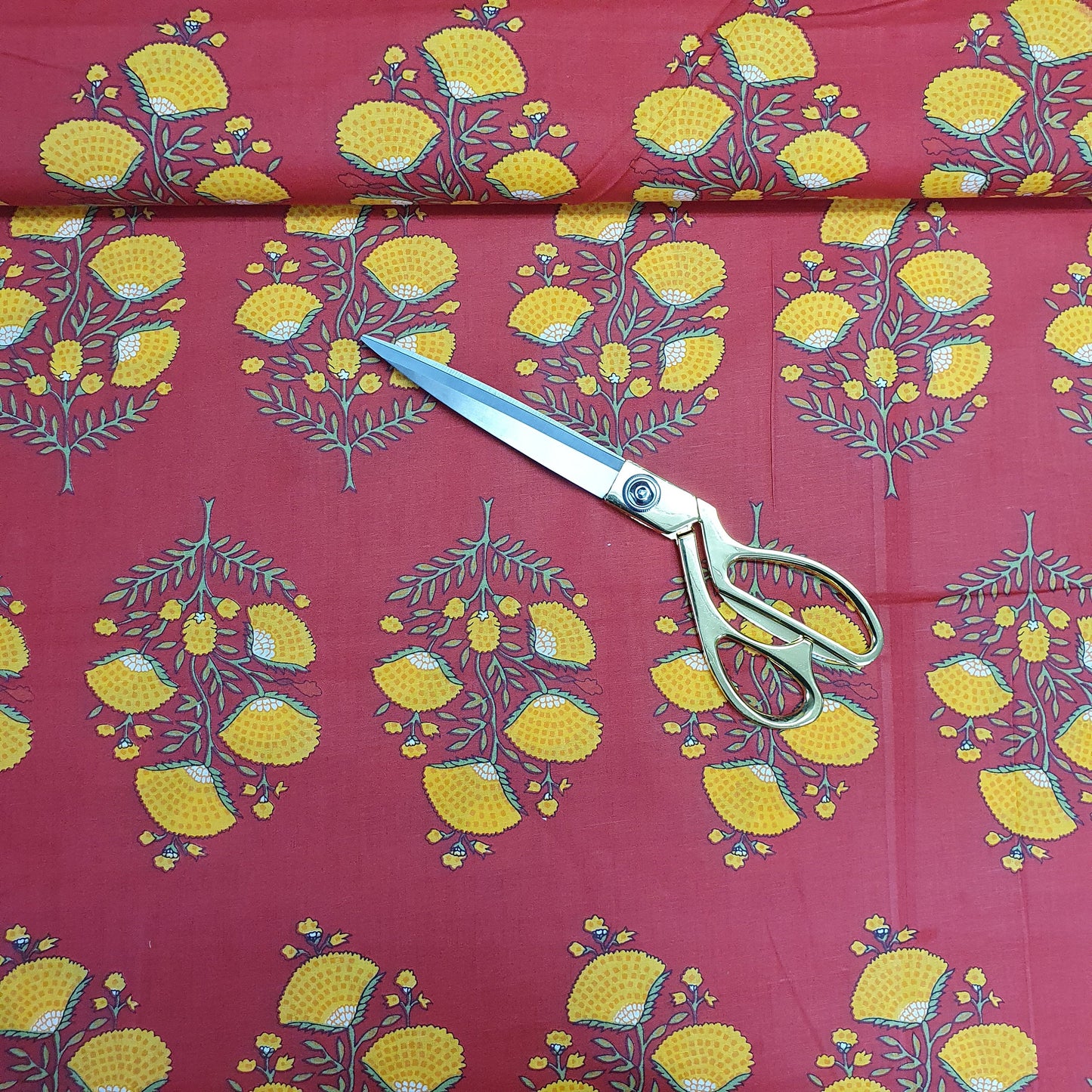 Textile Station Design 17 44" breit, 100 % weicher Baumwollstoff mit indischem Druck, zum Schneidern und Basteln