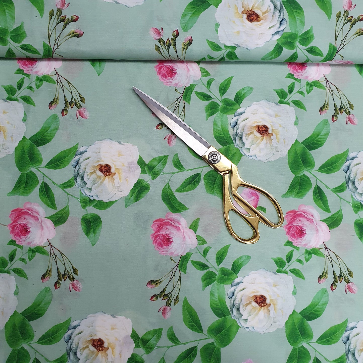 Textile Station Design 29 44" breit, 100 % weicher Baumwollstoff mit indischem Druck, zum Schneidern und Basteln