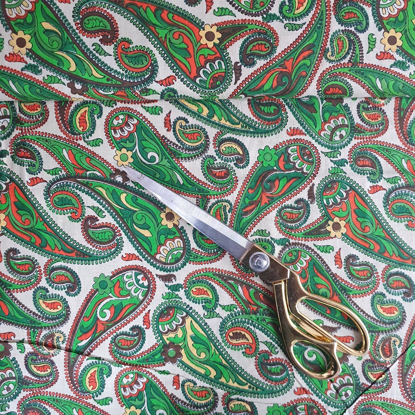 Textile Station Design 30 44" breit, reiner 100 % weicher Baumwollstoff mit indischem Druck, zum Schneidern und Basteln