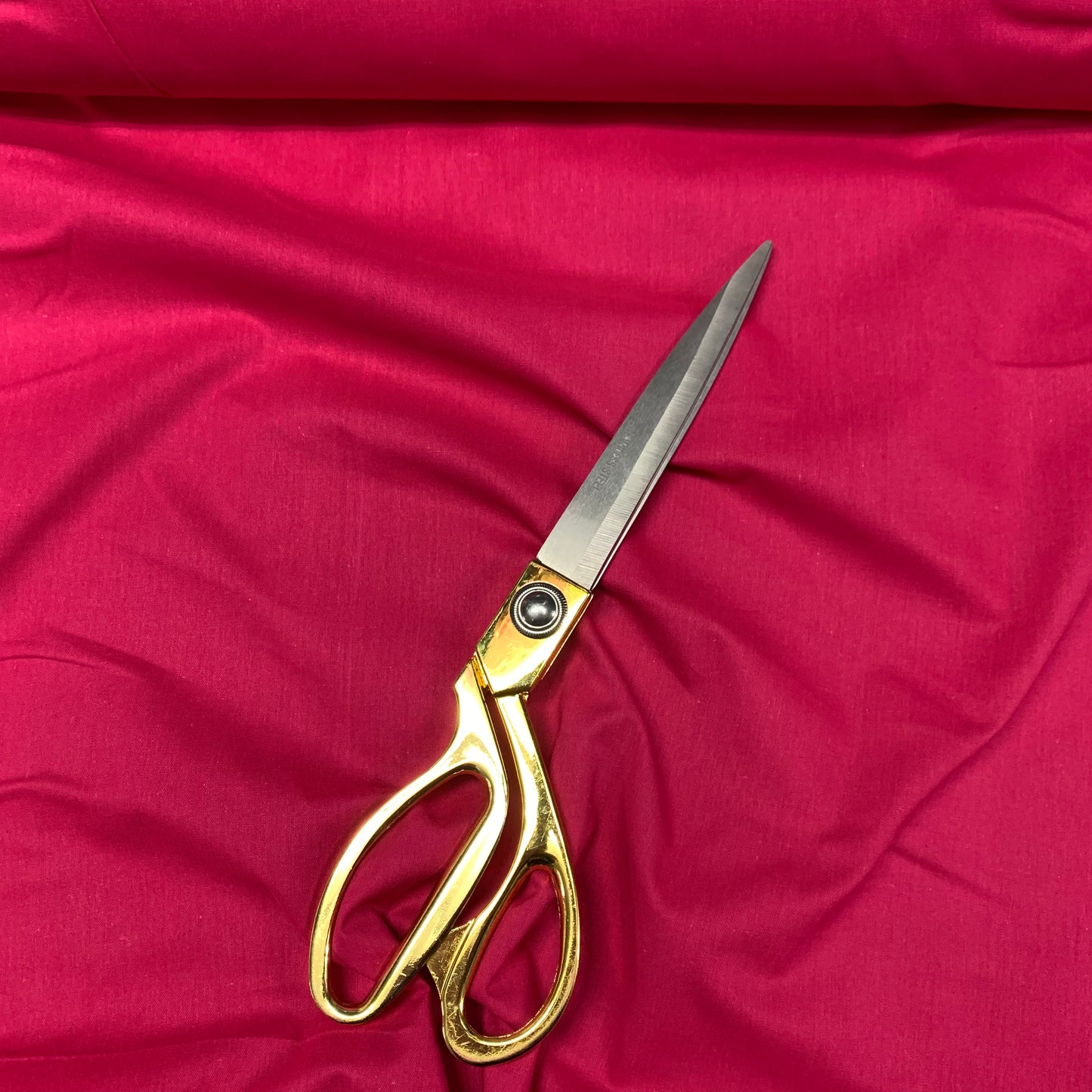 Hochwertiger, einfarbiger Stoff aus 100 % Baumwolle, 111,8 cm, Meterware, Fuchsie