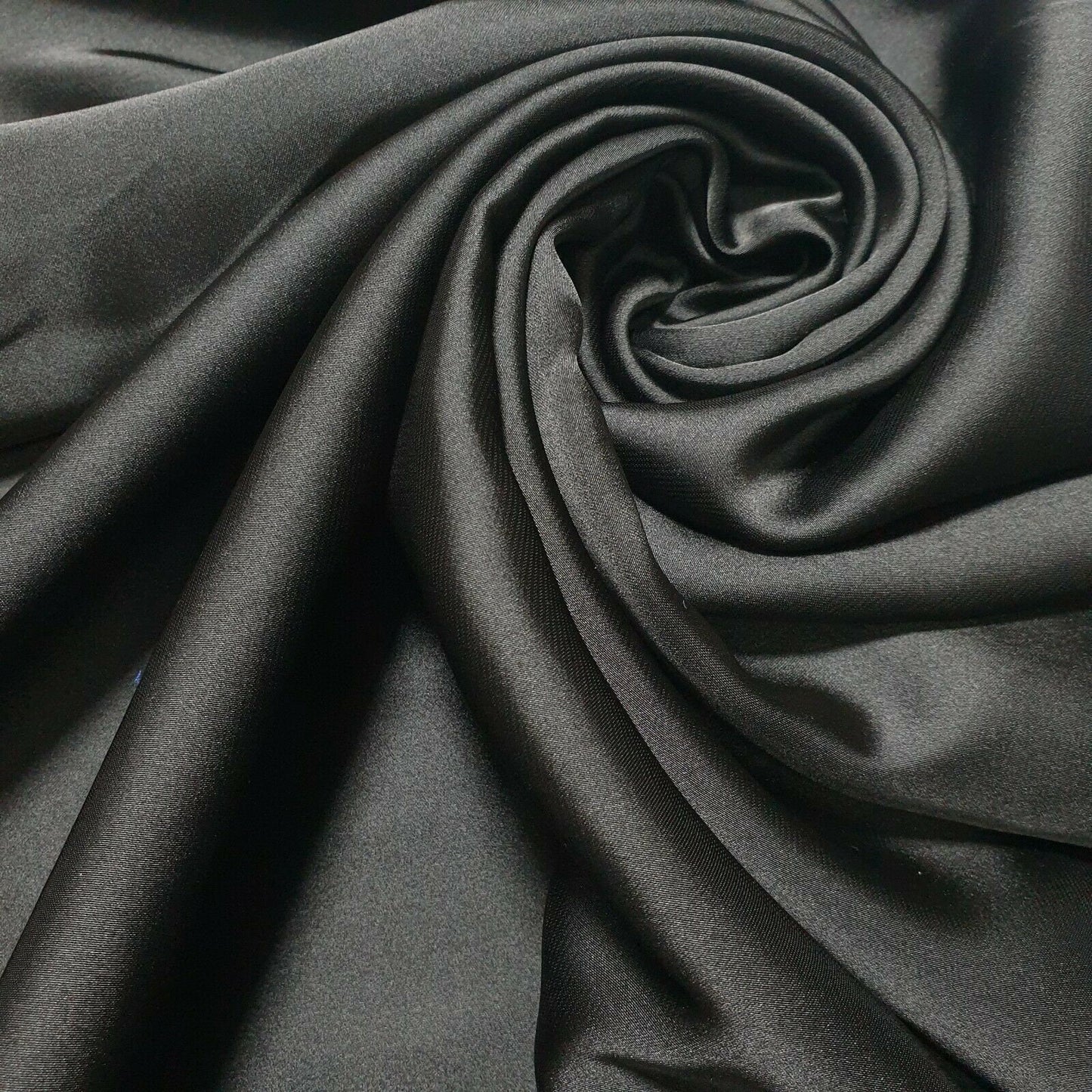 Seidiger Charmeuse-Leichtsatin-Dekorstoff für Brautkleider, 58" breit (Schwarz)