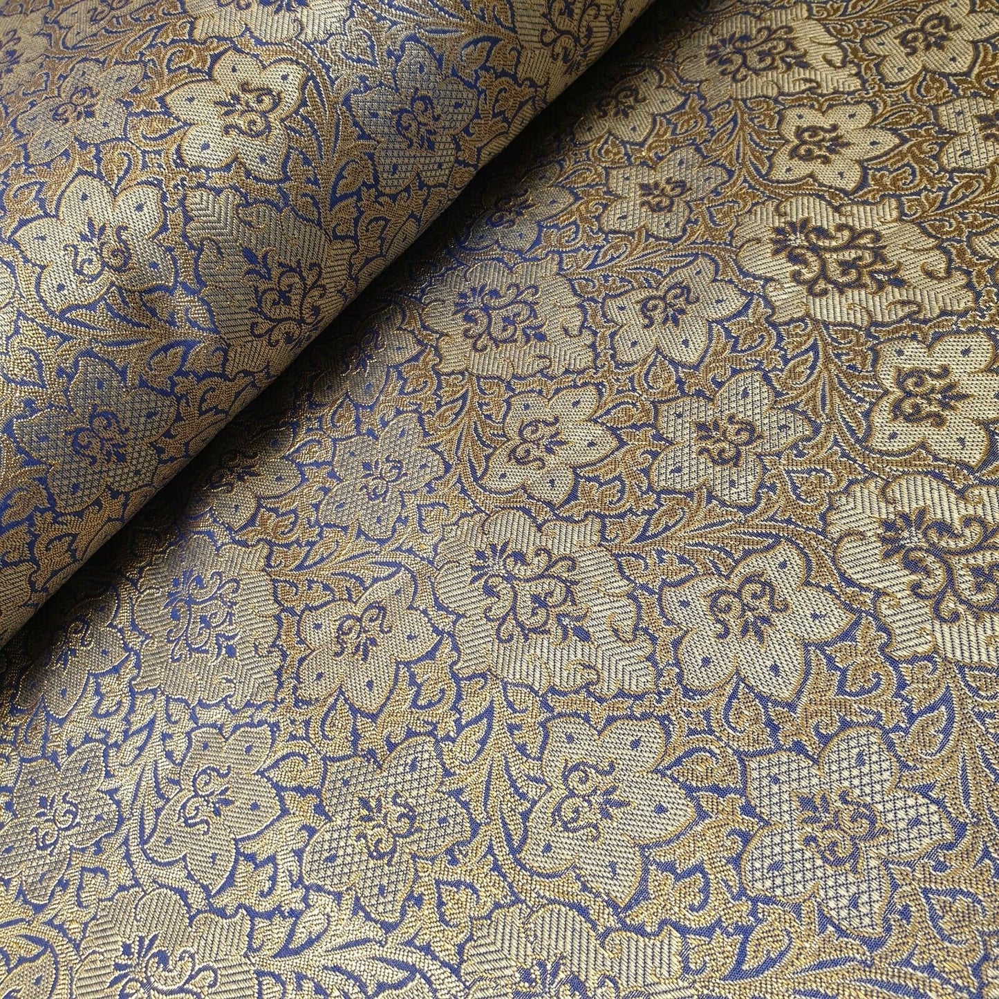 Lilafarbener indischer Jacquard-Banarasi-Brokat-Druck, Bastelstoff für Kleider, Dekoration, Kissen, 111,8 cm