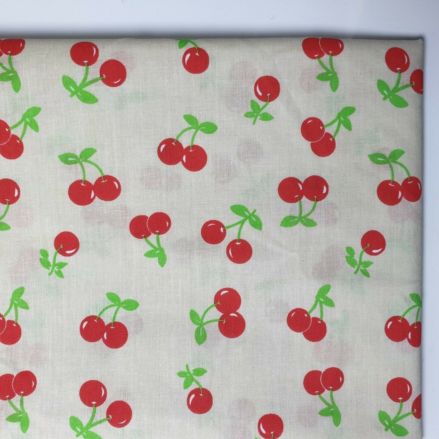 NEU Polycotton-Kleiderstoff mit Blumen-Erdbeer-Aufdruck, Meterware, 111,8 cm (Design 3)