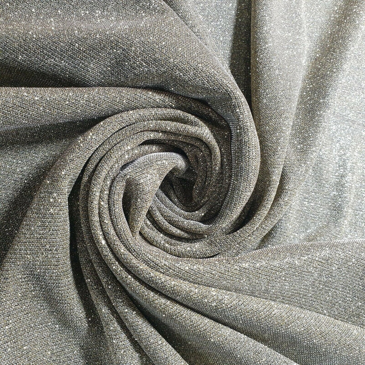 Schimmernder, glänzender, dehnbarer Glitzer-Nylon-Hintergrundstoff im Mondlicht, 147,3 cm (Champagnergold)
