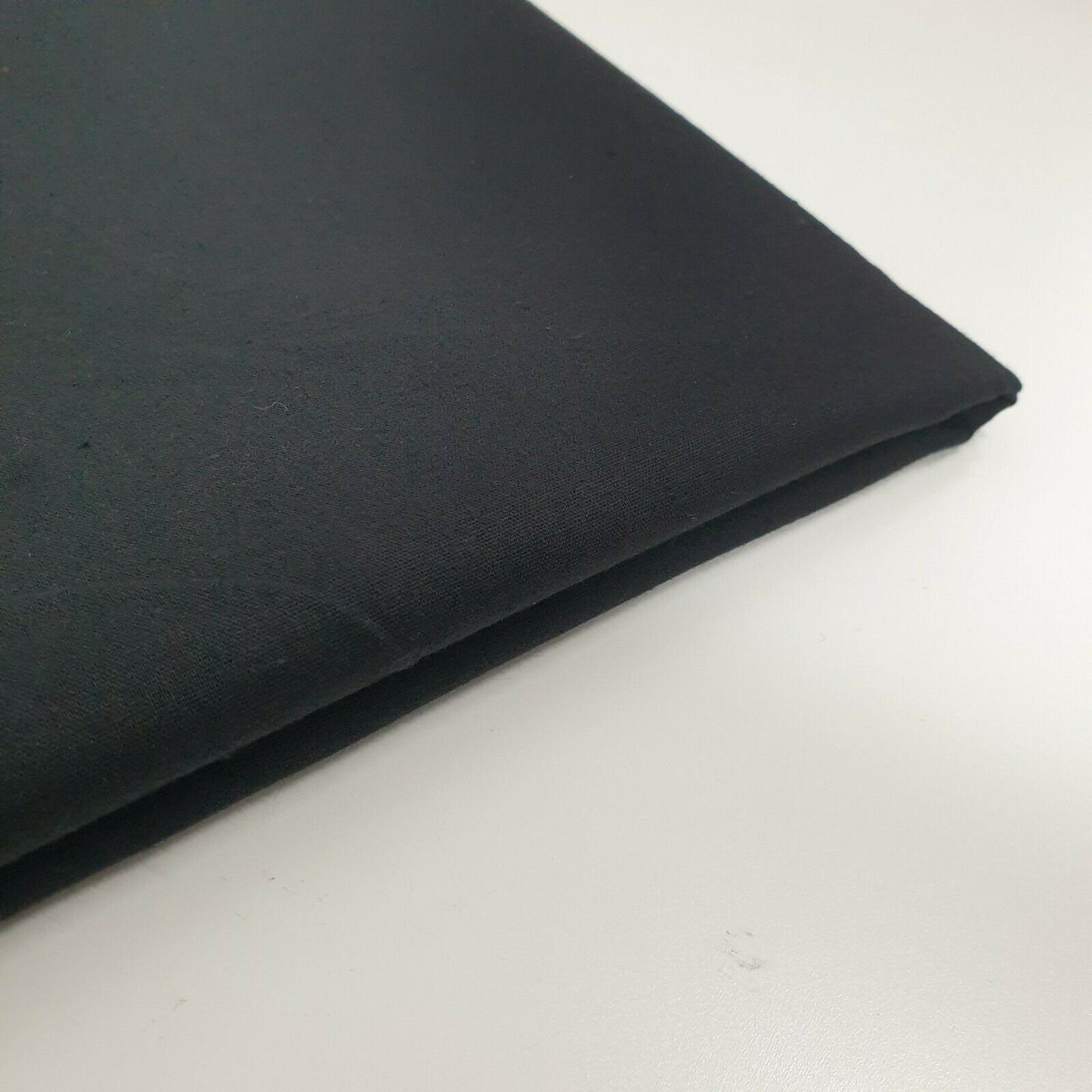 Einfarbiger, weicher Kleiderstoff aus 100 % ägyptischer Batist-Popeline, 111,8 cm (schwarz)