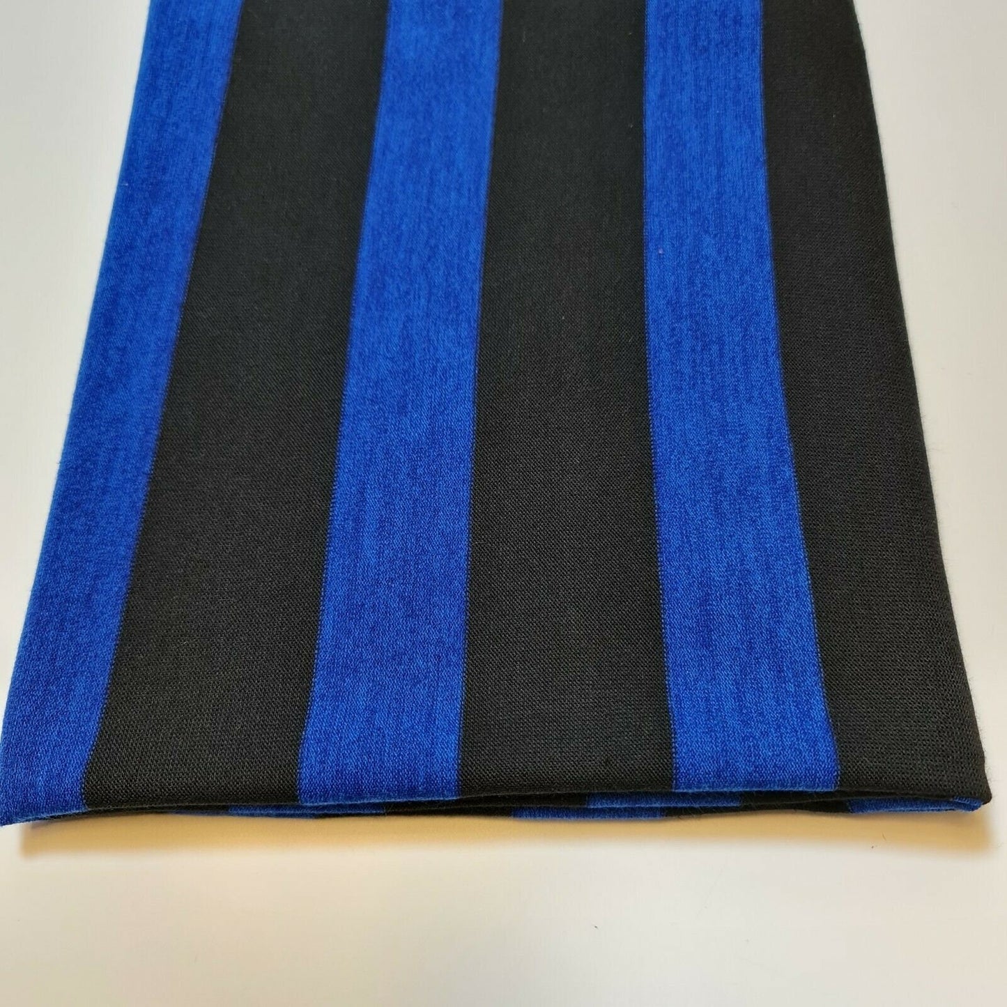 Viskose-Jersey, Stretch, Streifen, Marineblau, Rot, Stoff für Kleider, 147,3 cm, Meterware (Königsblau/Schwarz gestreift)