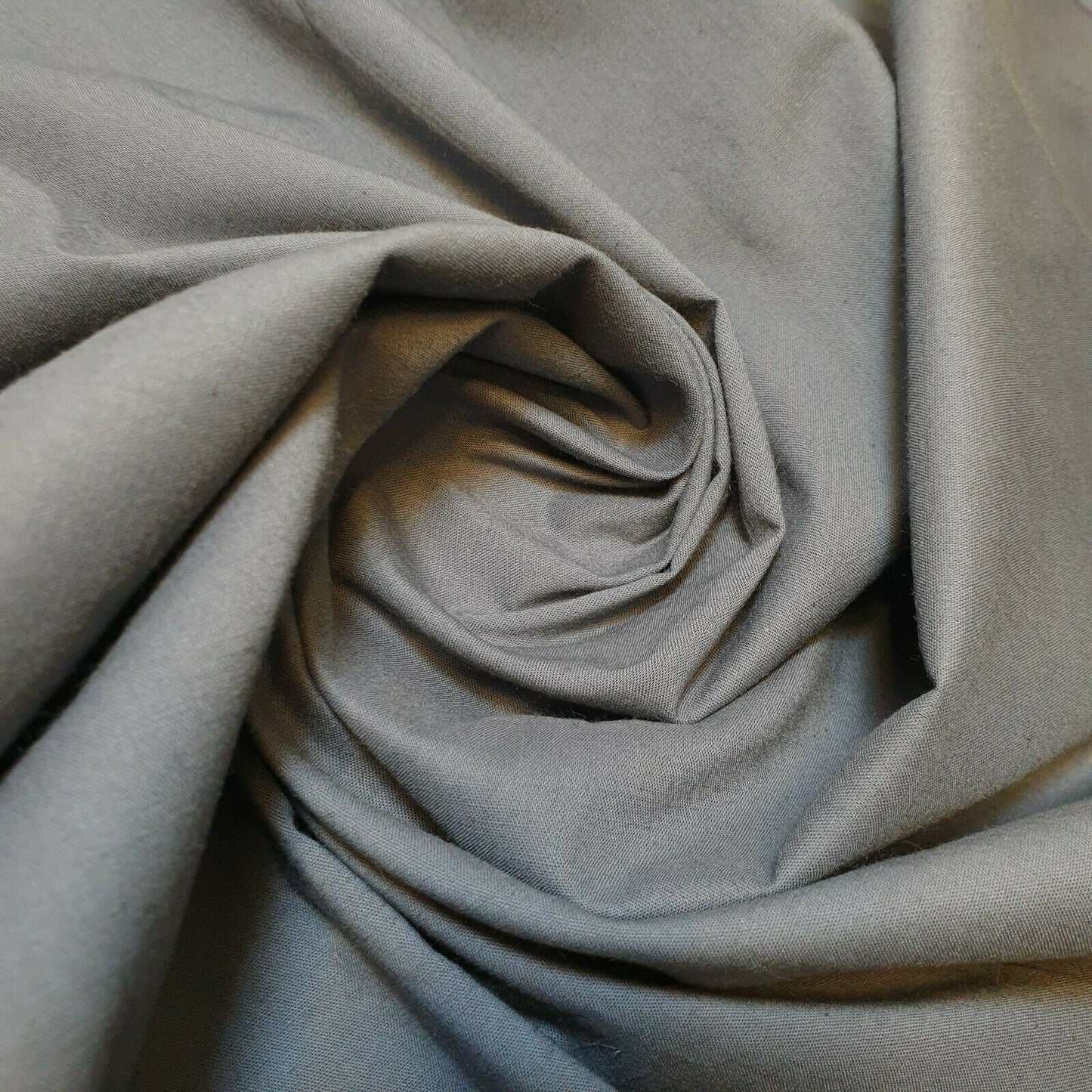 Grey Plain Egyptian 100% Cotton Cambric Fabric – 44” Wide – Soft Dress, Lining, Quilting & Craft Material (By the Meter)