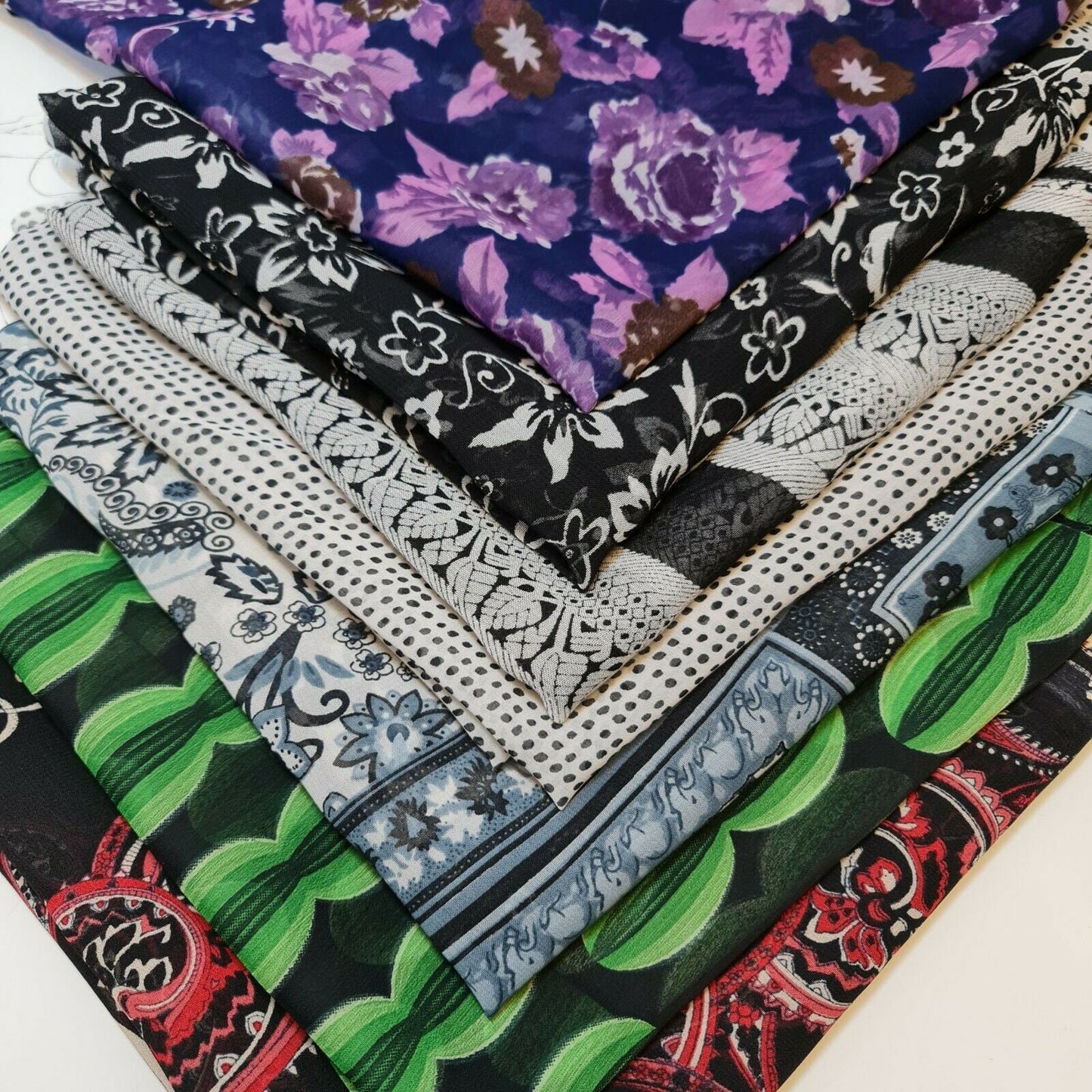 Sommerkleidstoff aus durchsichtigem Chiffon mit Blumenmuster aus Polyester-Crêpe-Georgette, 111,8 cm (Design 3)