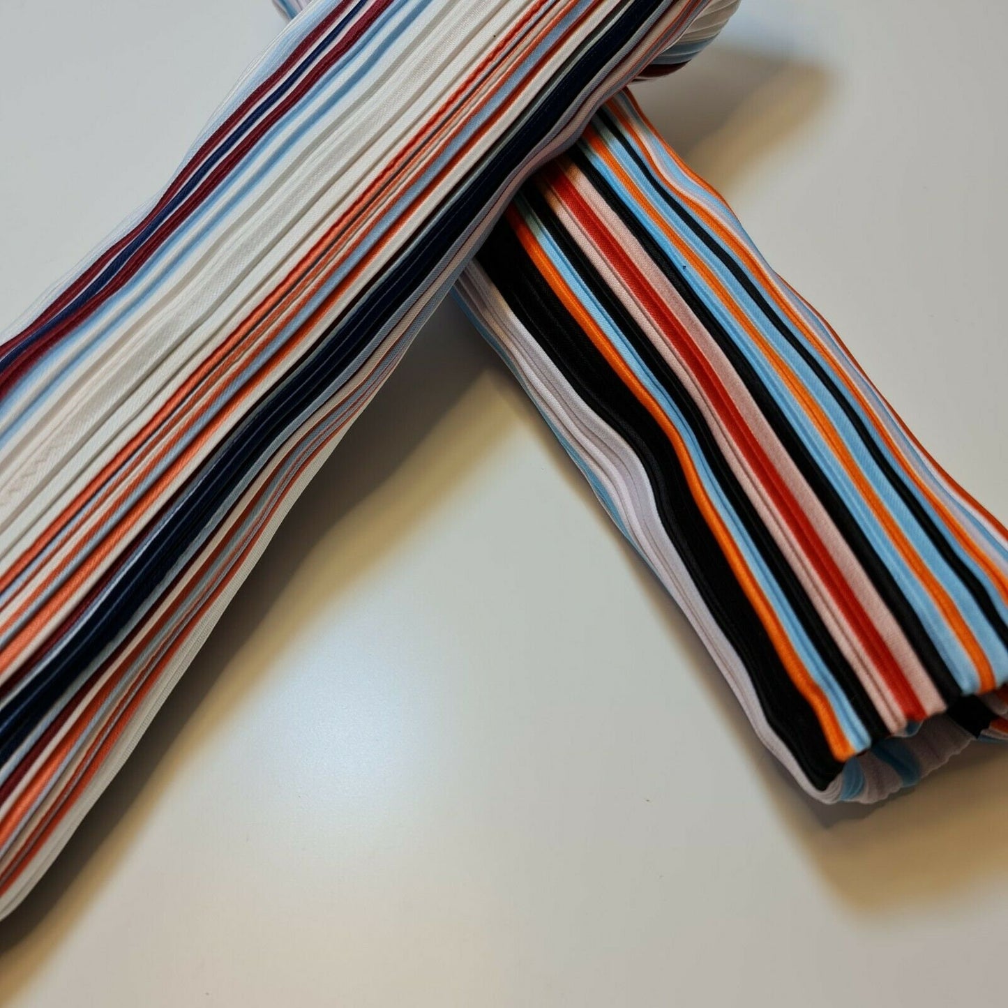 Plissee-Jerseystoff mit Vintage-Streifen und gemischten Balkenlinien, bedruckt, 58" (Design 1)