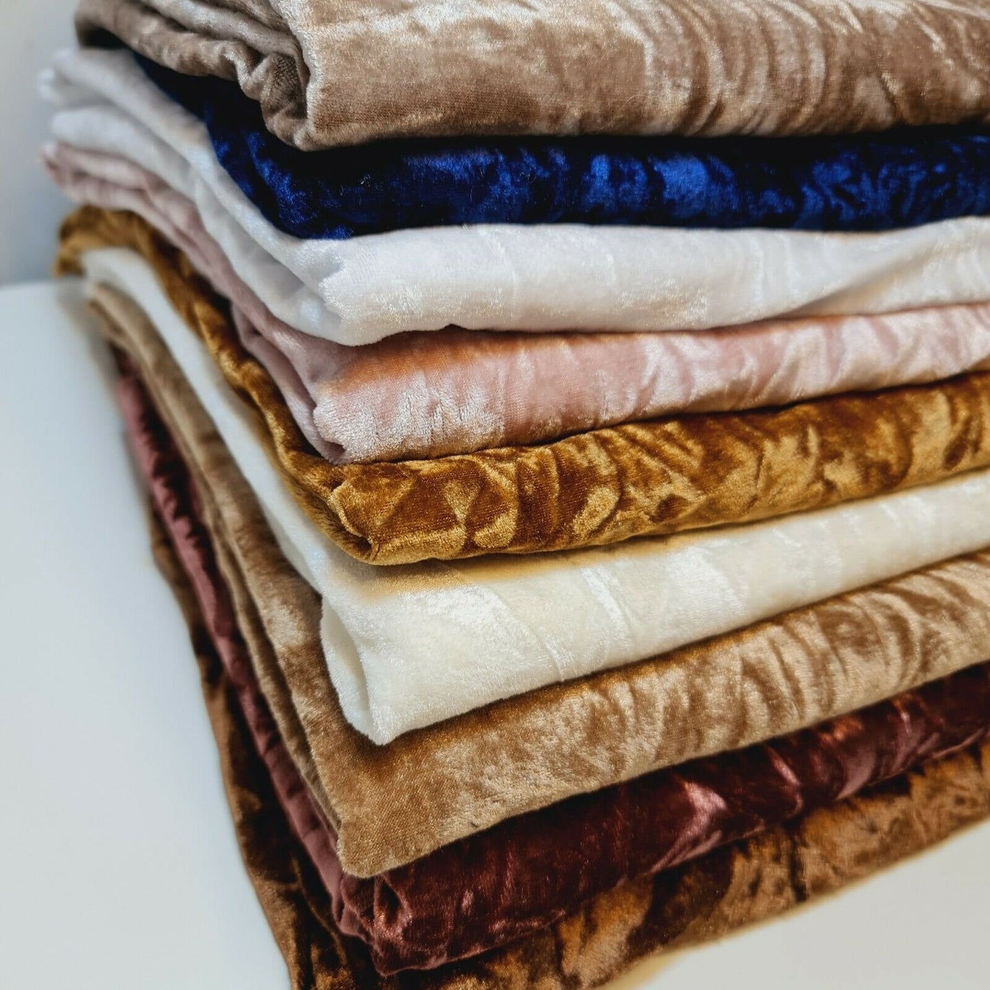 Hochwertiger, marmorierter Pannesamt, mittelschweres Stretchgewebe, 58" (Pflaume)