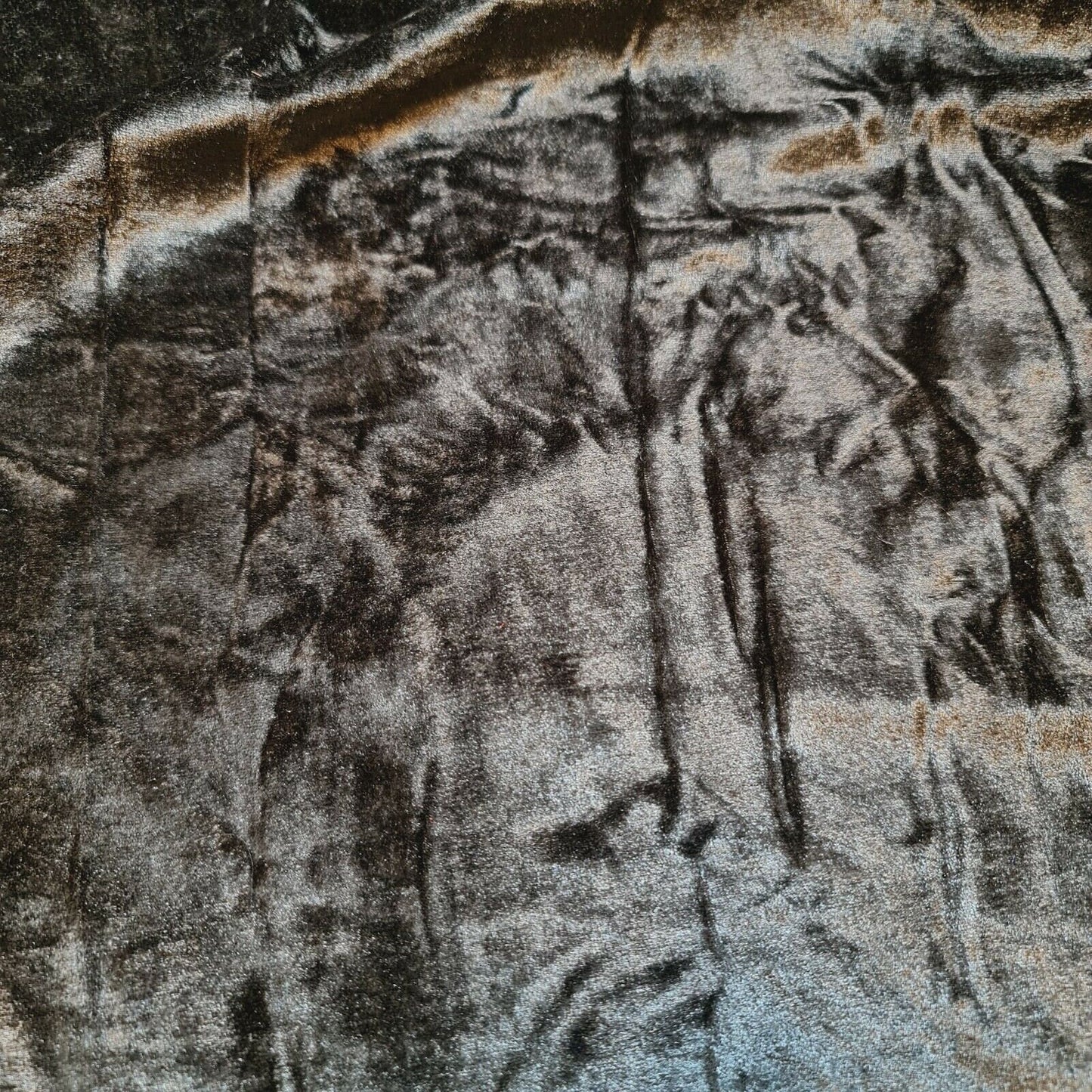 Hochwertiger, marmorierter Pannesamt, mittelschweres Stretchgewebe, 58" (Dunkeloliv)