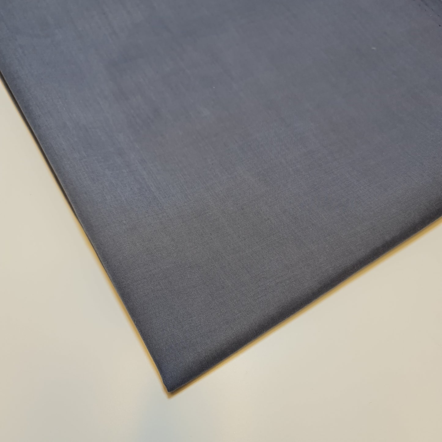 Unifarbener Polycotton-Stoff, Planenstoff, Kleider- und Bastelmaterial, 50 Farben, 112 cm (meliertes Grau)