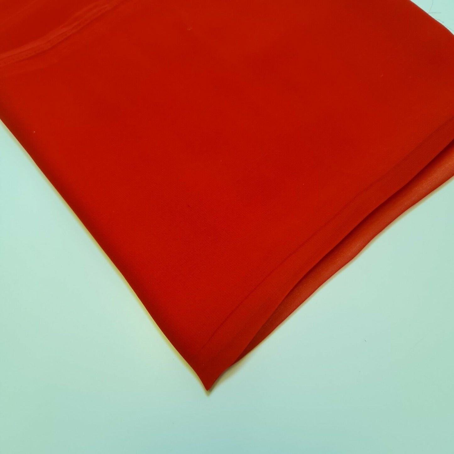 100 % Polyester, Mooskrepp-Chiffon, durchsichtig, mit Dekor, für drapierte Kleider, 111,8 cm (rot)