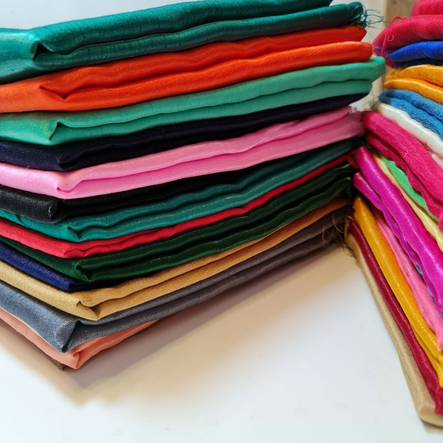 Einfarbiger Poly-Imitat-Dupion-Rohseiden-Patchworkstoff mit Satin-Finish, für Kleider, Bastelarbeiten, 111,8 cm (Anthrazit)