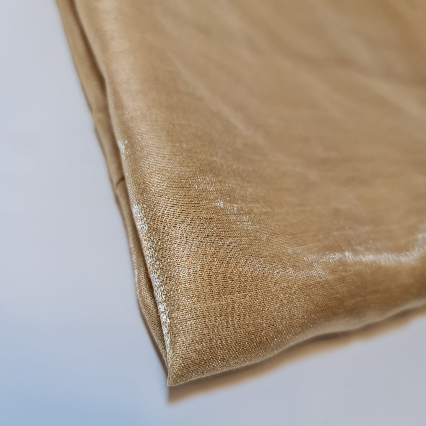 Einfarbiger Poly-Imitat-Dupion-Rohseidenstoff mit Satin-Finish, Patchwork-Stoff für Kleider, Bastelarbeiten, 111,8 cm (Hellgold)