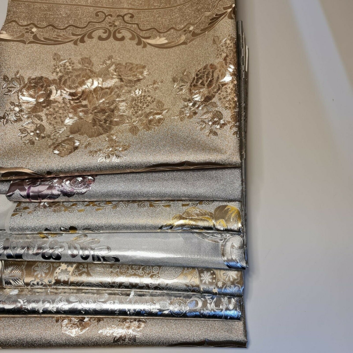 Tischdecke aus PVC mit 3D-Blumendruck, goldfarben/silber, abwischbar, Wachstuch-Vinyl, 137 cm breit (Gold – 3)