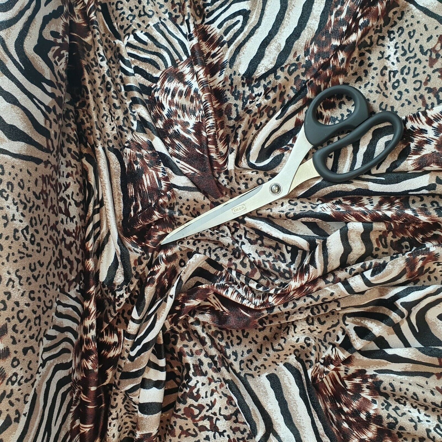 Samtstoff mit Tiermuster, Gepard, Leopard, Tiger, Design, hochwertiger Polsterstoff, Bastelstoff