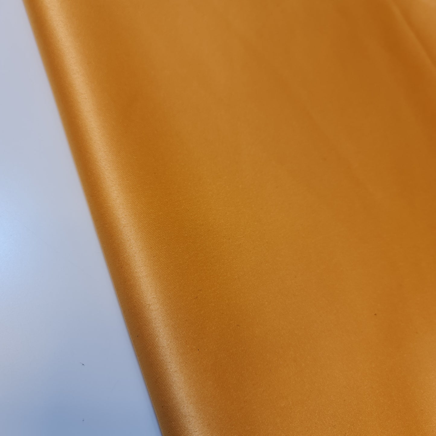 Gold matter Duchesse-Satinstoff für Brautkleider, Abschlussball, Bastelmaterial, Krepprücken, Meterware, 147,3 cm