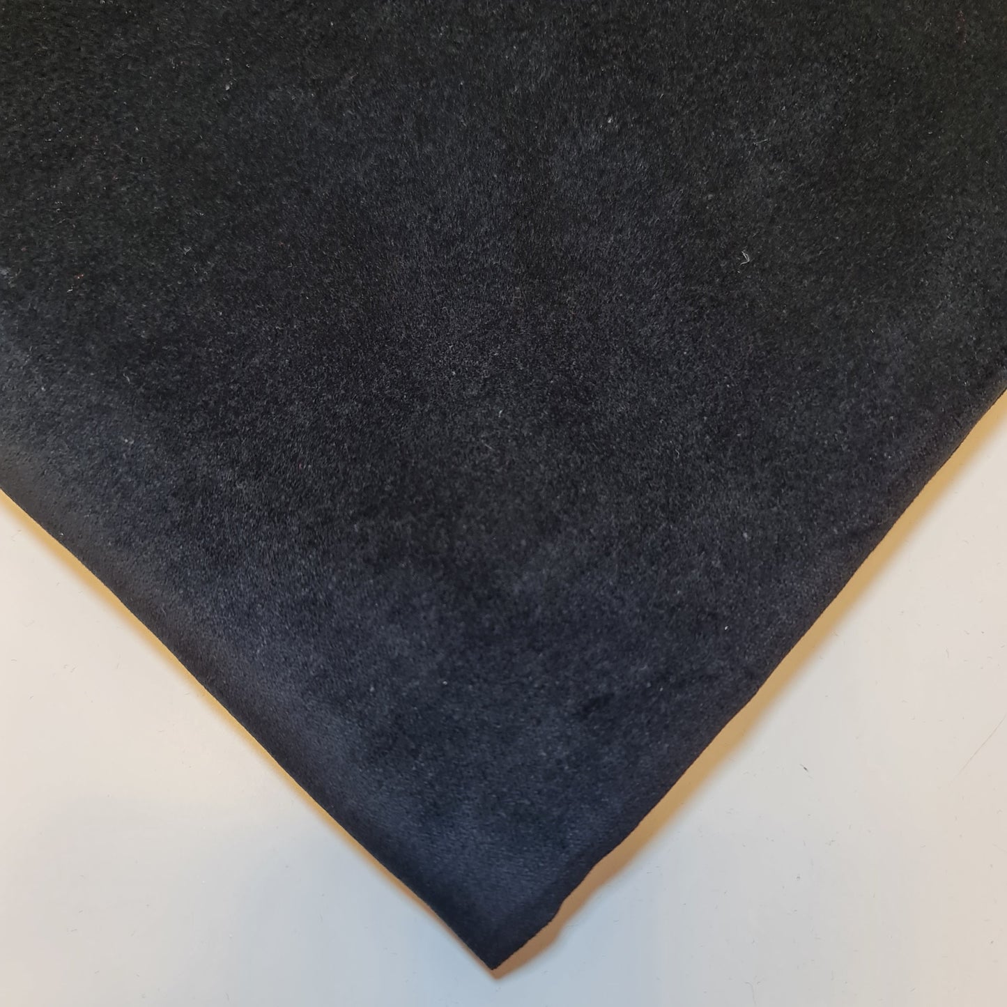 100 % Baumwollsamtstoff, Kostüm-, Kleider-, Bastel- und Polstermaterial, 111,8 cm (schwarz)