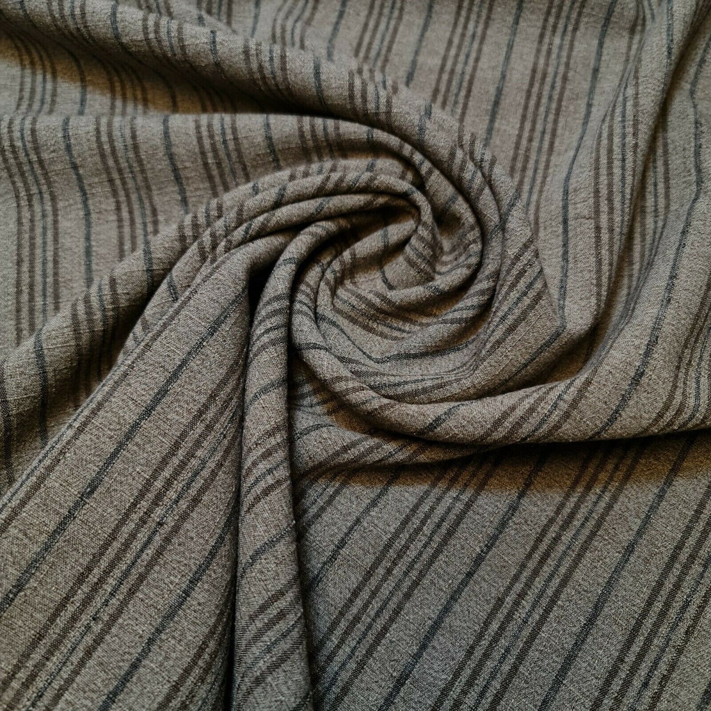 Cord, 100 % Baumwolle, gestreifter Jacquard, nicht dehnbar, für Bastelarbeiten, Kleider, Polsterung, 147,3 cm (braune Basis)