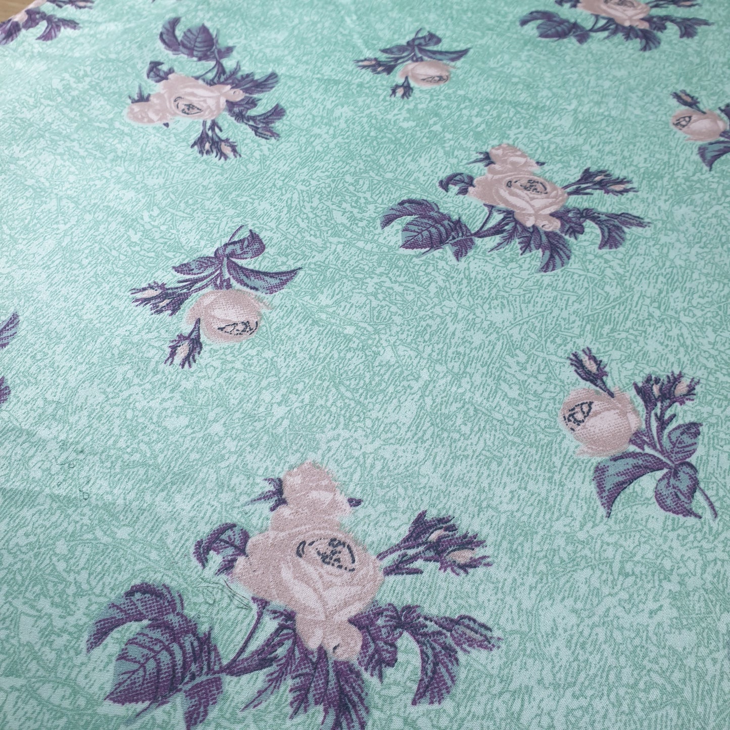 Blumenmuster, bedruckter Seidensatin, Kleiderstoff, 147,3 cm, Meterware (Farbe 1)