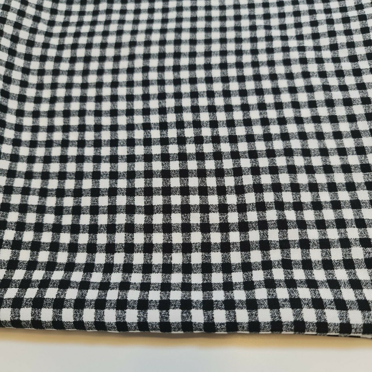 Viskosestoff, 1/8 Zoll, schwarz, Gingham-Karomuster, Material für Kleider, Bastelarbeiten, Uniform, kariert, 58 Zoll