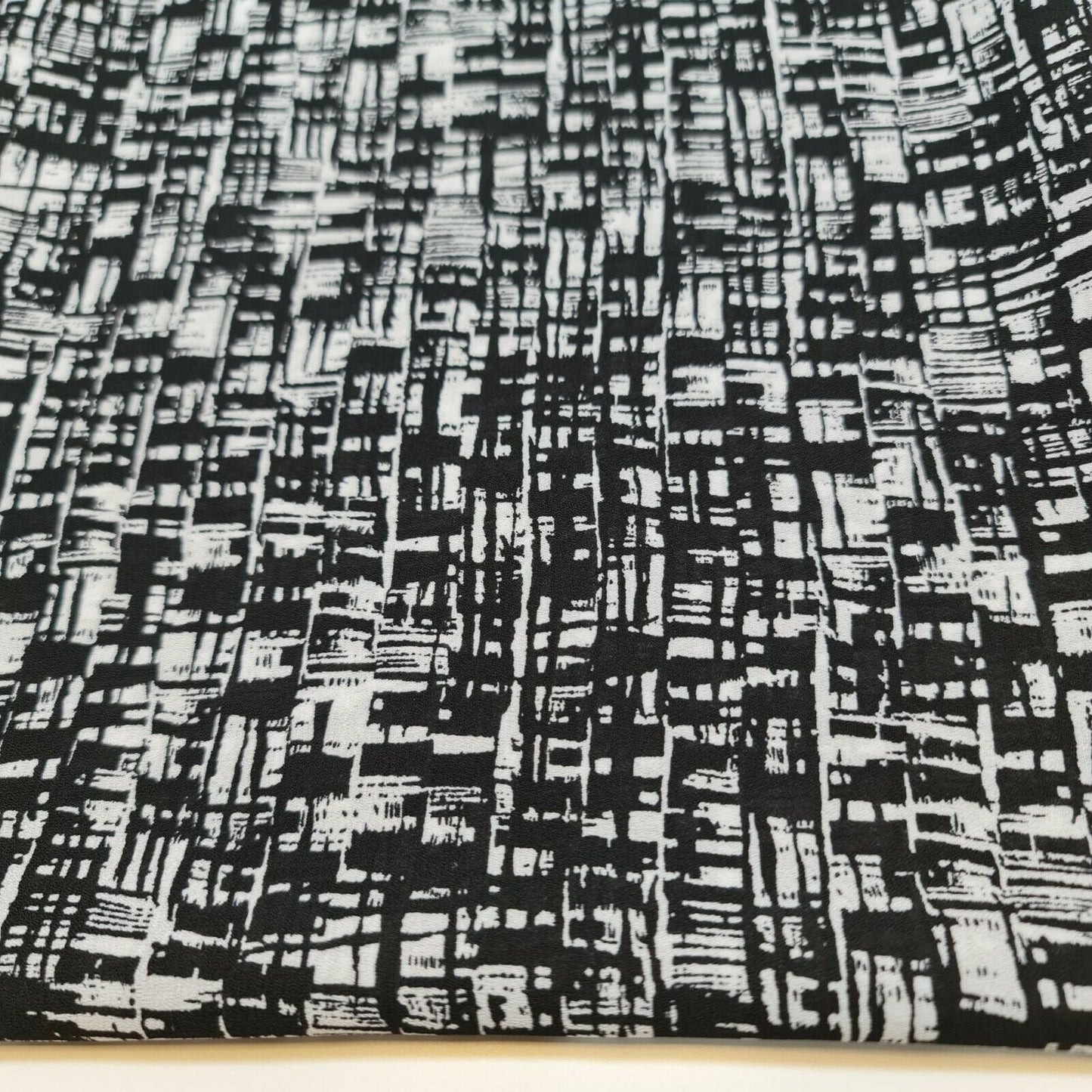 Black White Floral Printed Poly Crepe Dress Drape Craft Fabric 58" By The Meter