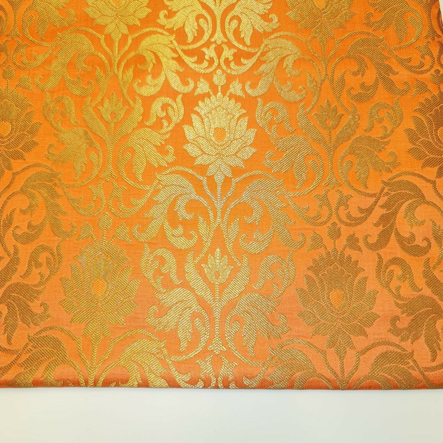 Luxuriöser indischer Banarasi-Brokatstoff mit Blumenmuster, goldmetallic, 111,8 cm, Meterware (Pfirsich)