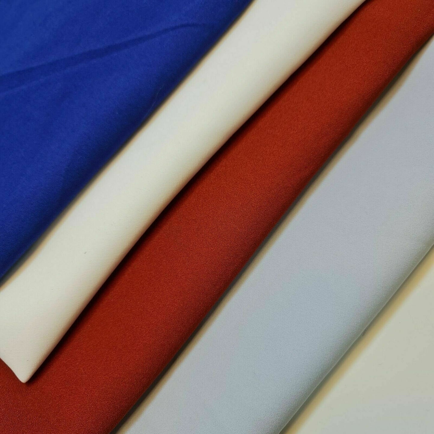 Unifarbener, weicher Kreppstoff, modisch, für Dekoration, Basteln, Kleiderstoff, 152,4 cm pro Meter (Elfenbein)